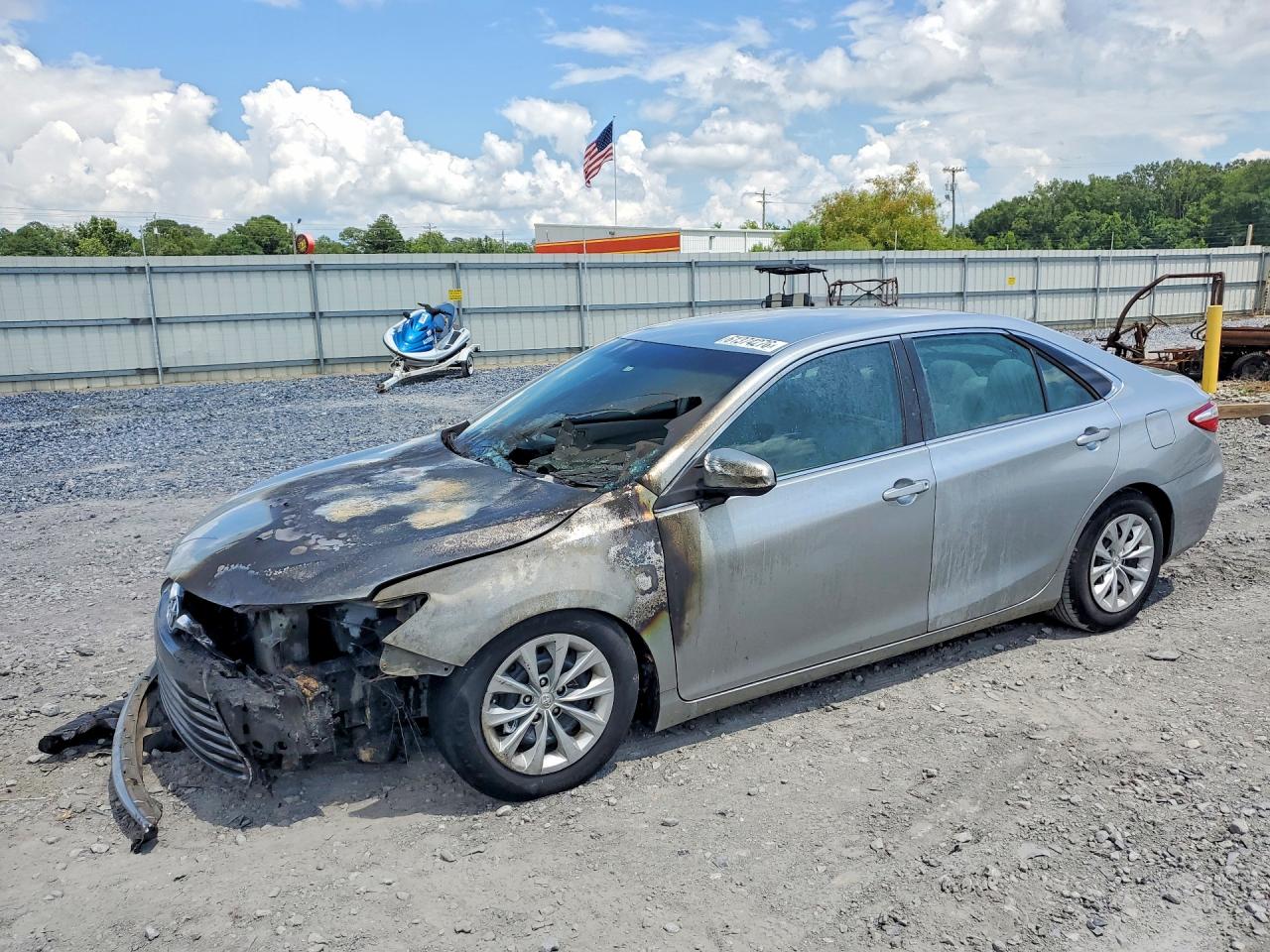 2015 Toyota Camry Le Silver vin: 4T1BF1FK8FU928402