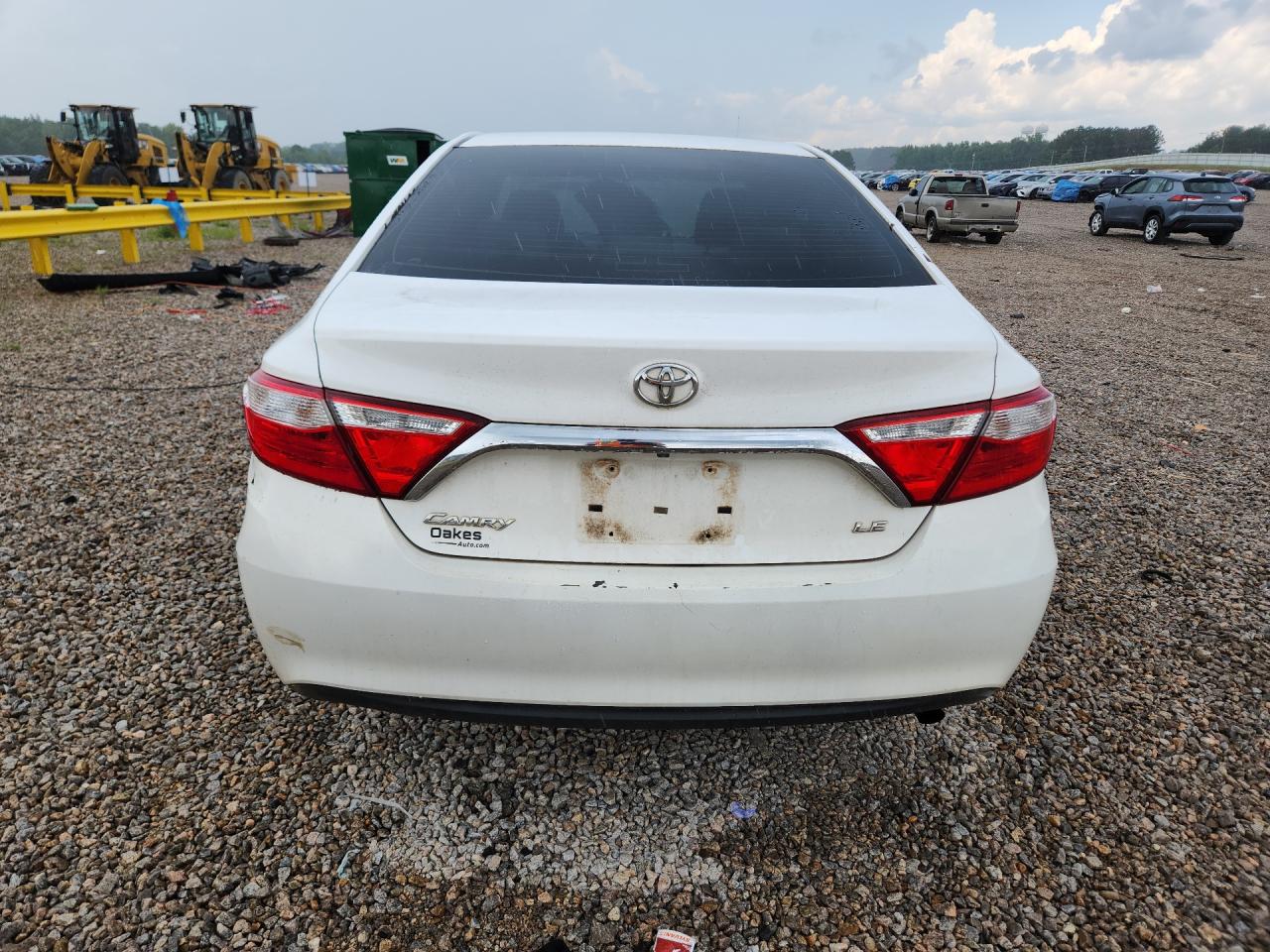 2015 Toyota Camry Le Белый vin: 4T1BF1FK8FU929369