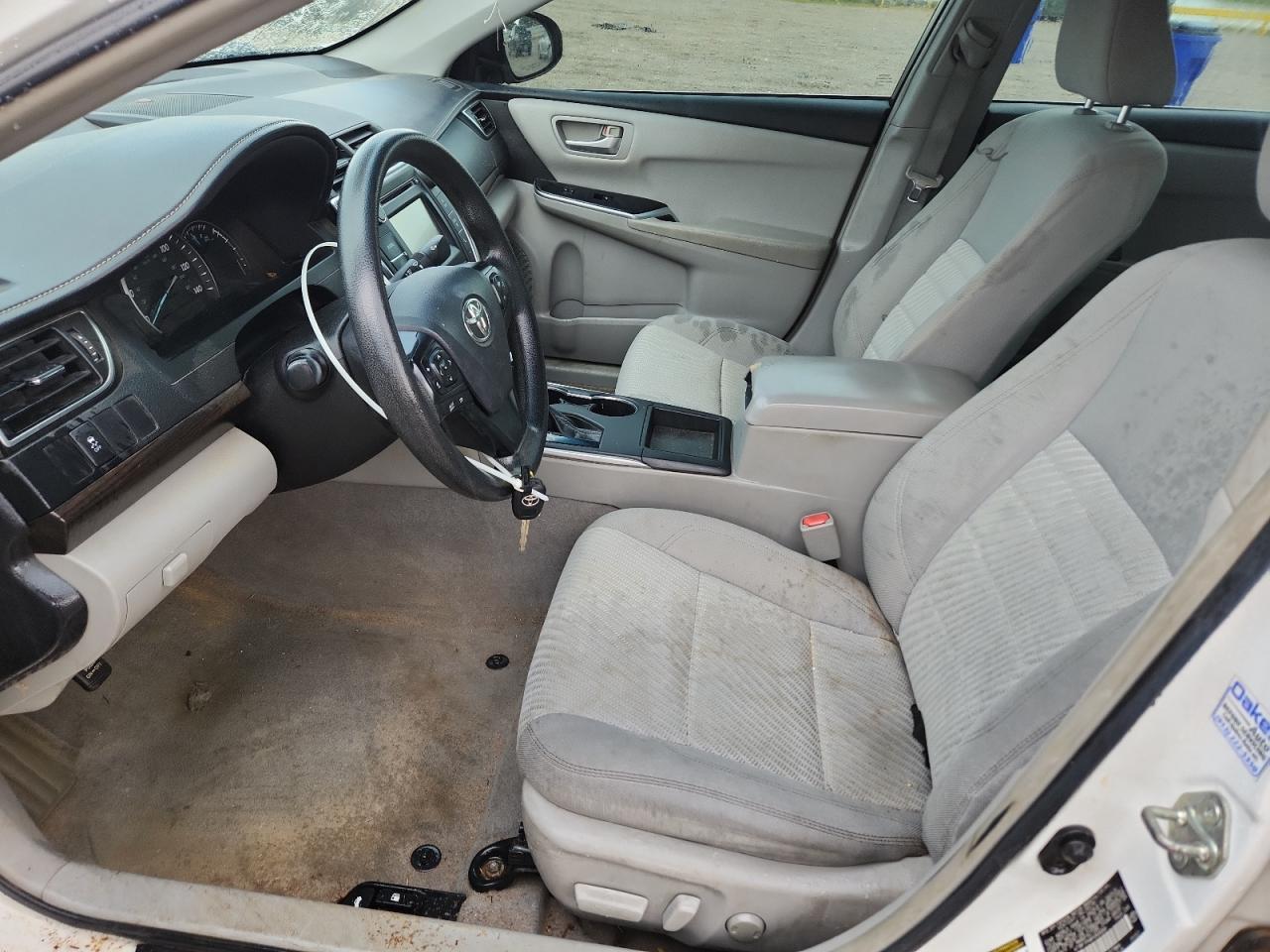 2015 Toyota Camry Le Белый vin: 4T1BF1FK8FU929369