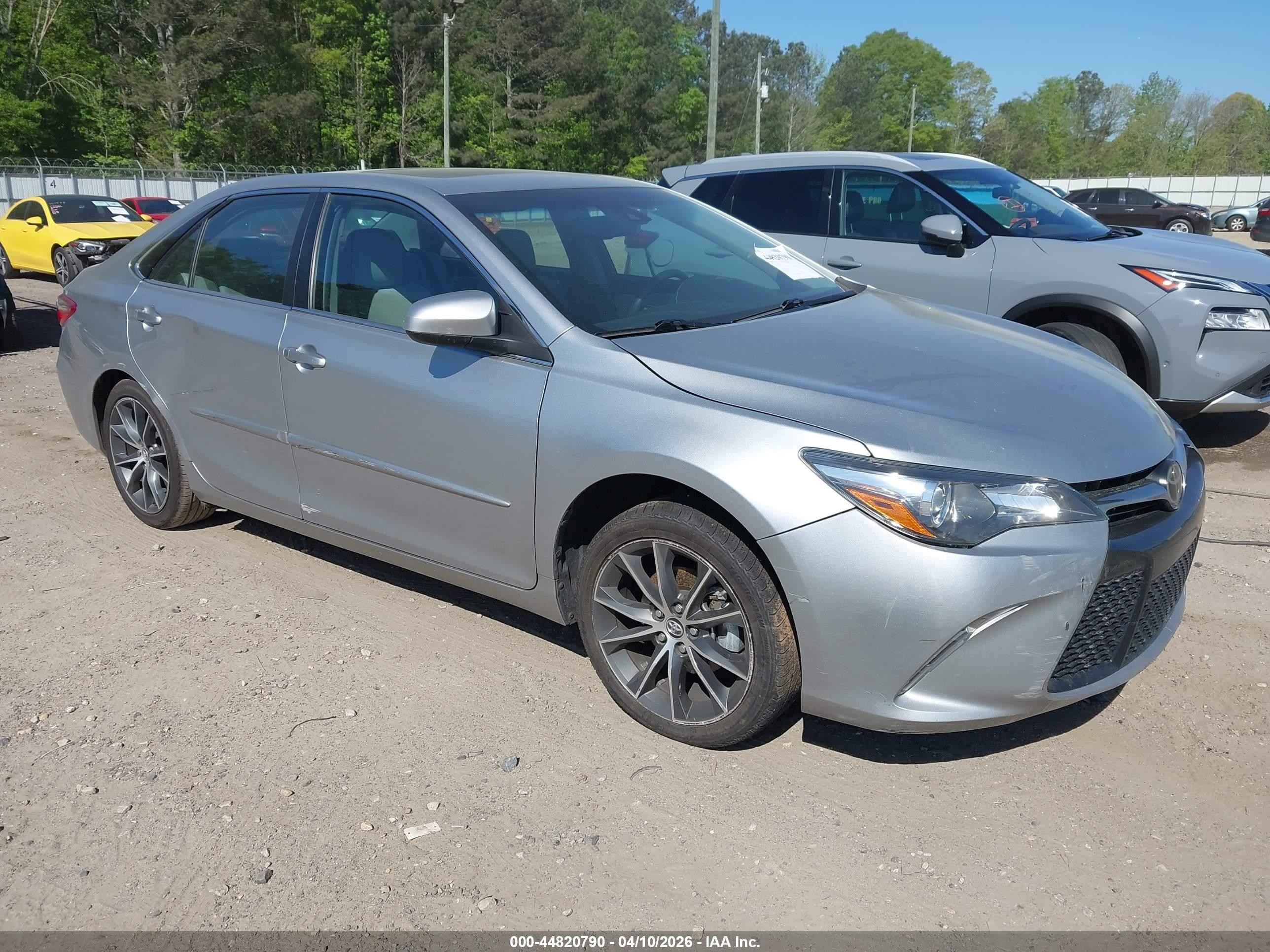 2015 Toyota Camry Xse Silver vin: 4T1BF1FK8FU935706