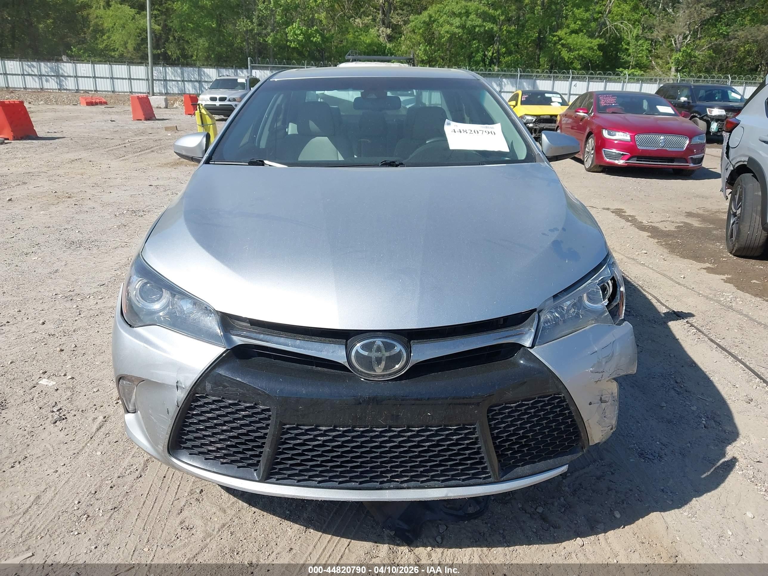 2015 Toyota Camry Xse Silver vin: 4T1BF1FK8FU935706