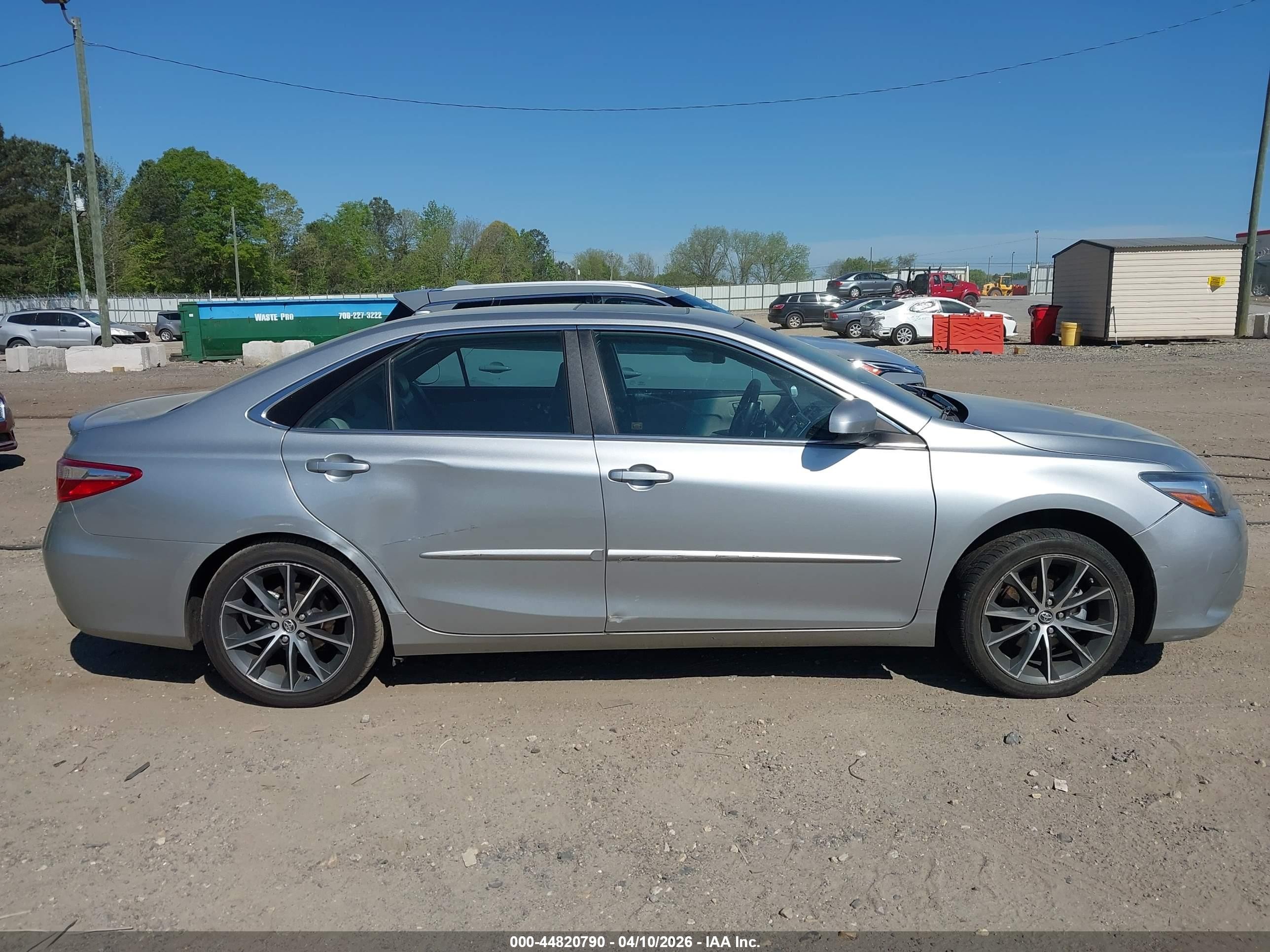 2015 Toyota Camry Xse Silver vin: 4T1BF1FK8FU935706