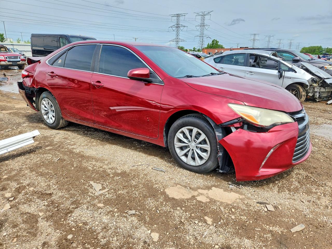 2015 Toyota Camry Le Red vin: 4T1BF1FK8FU944759