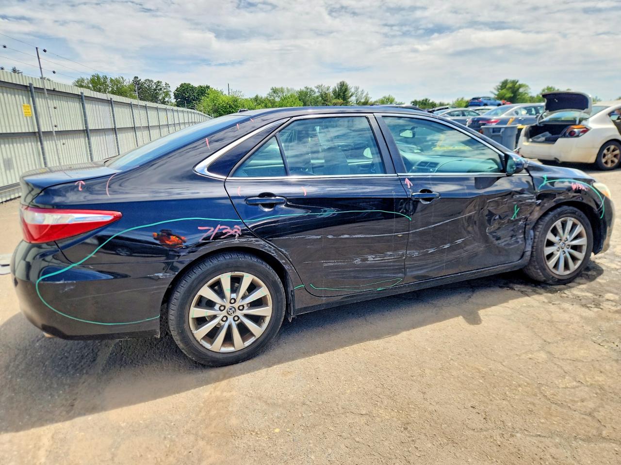 2015 Toyota Camry Xle Black vin: 4T1BF1FK8FU946348