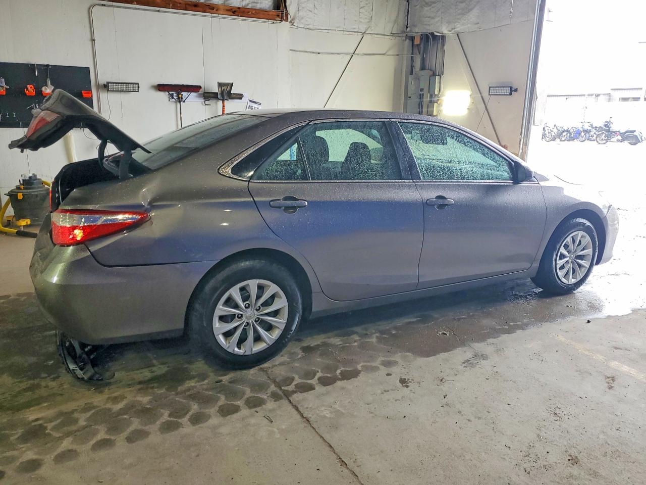 2015 Toyota Camry Gray vin: 4T1BF1FK8FU947953