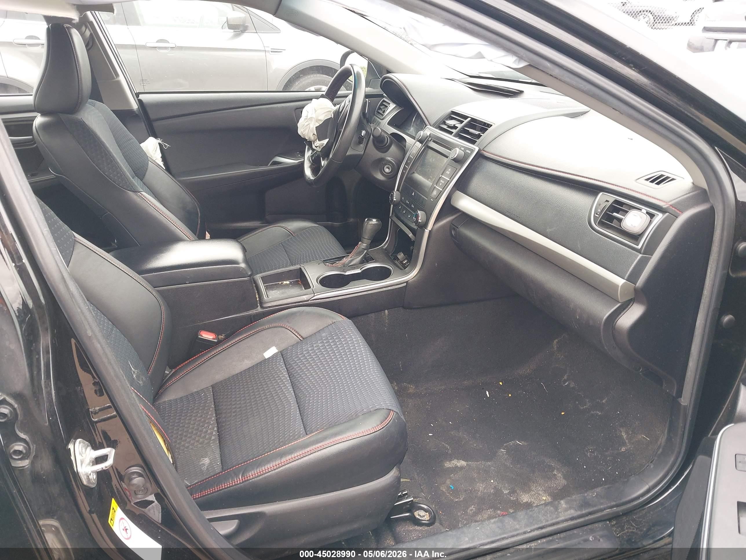 2015 Toyota Camry Se Черный vin: 4T1BF1FK8FU958368