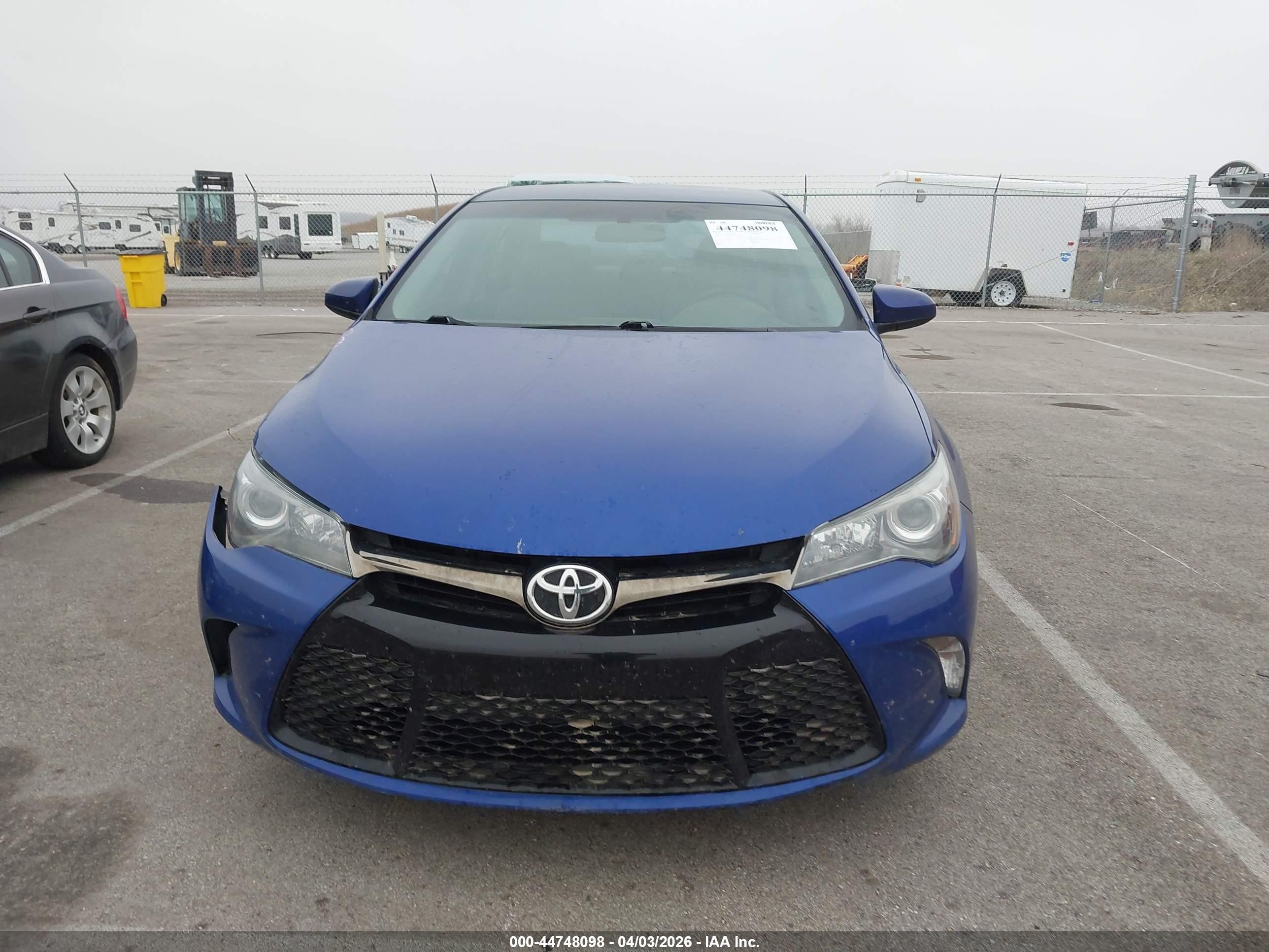2015 Toyota Camry Se Синий vin: 4T1BF1FK8FU965854