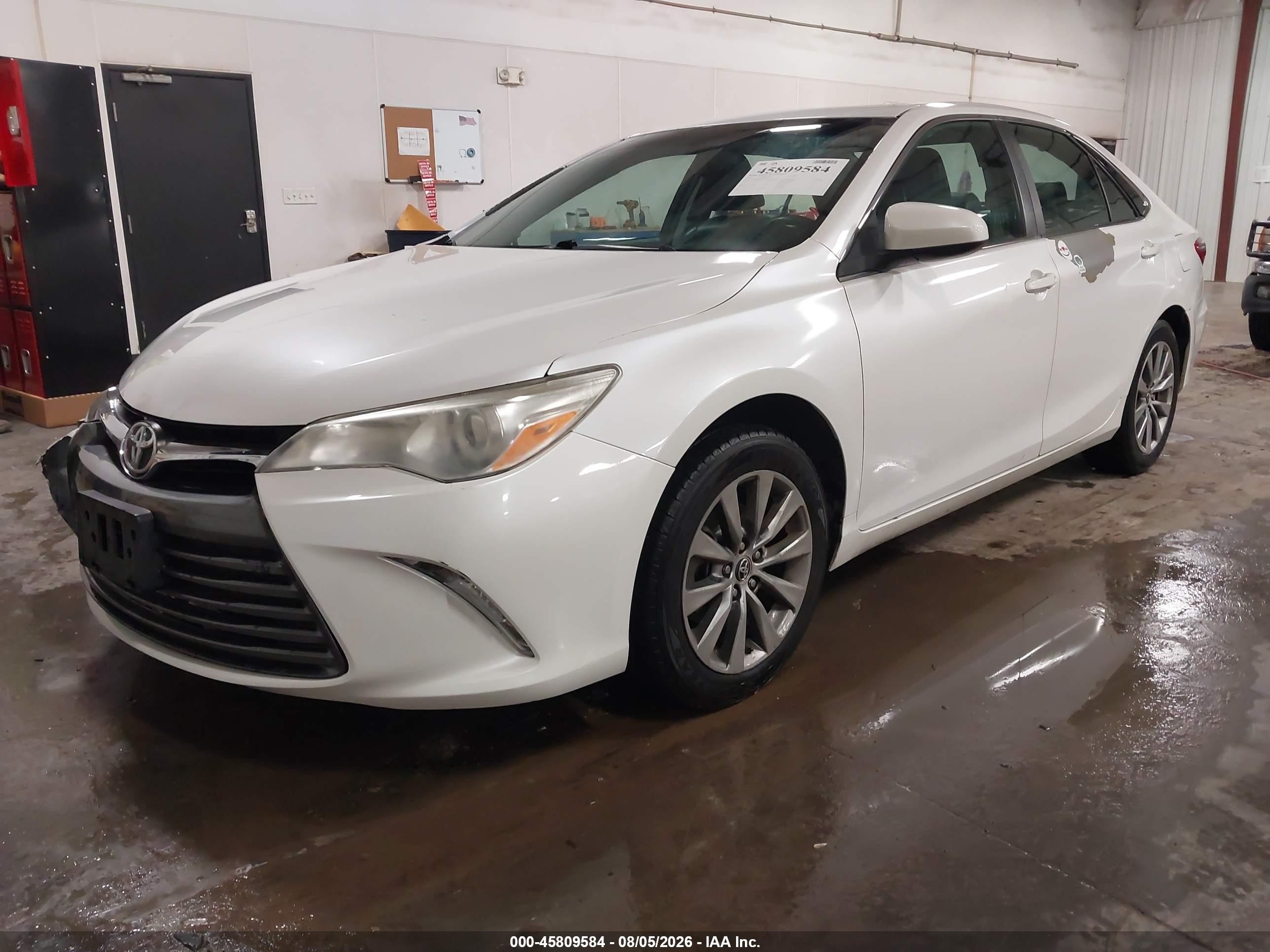 2015 Toyota Camry Xle Белый vin: 4T1BF1FK8FU985506