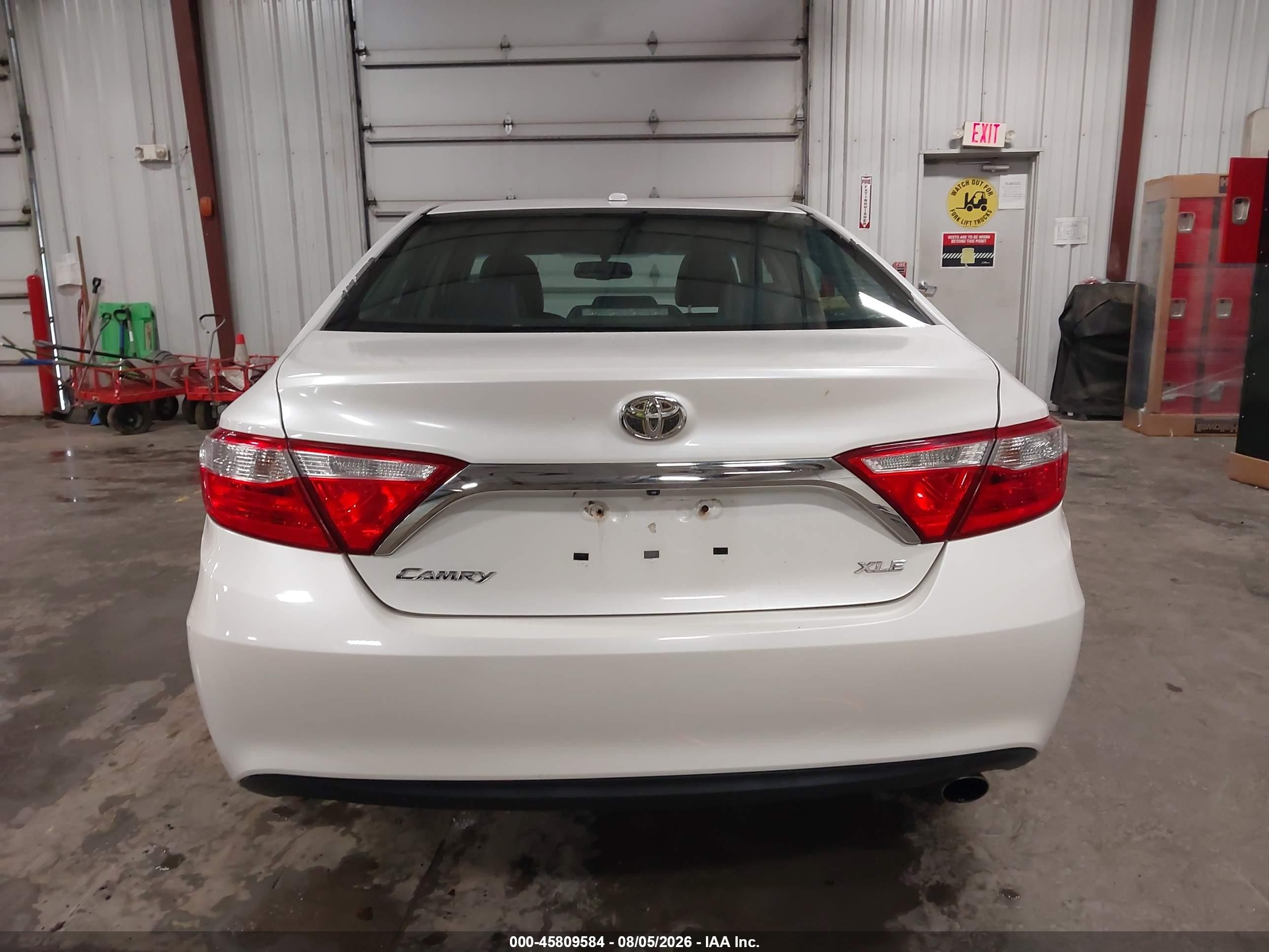 2015 Toyota Camry Xle Белый vin: 4T1BF1FK8FU985506