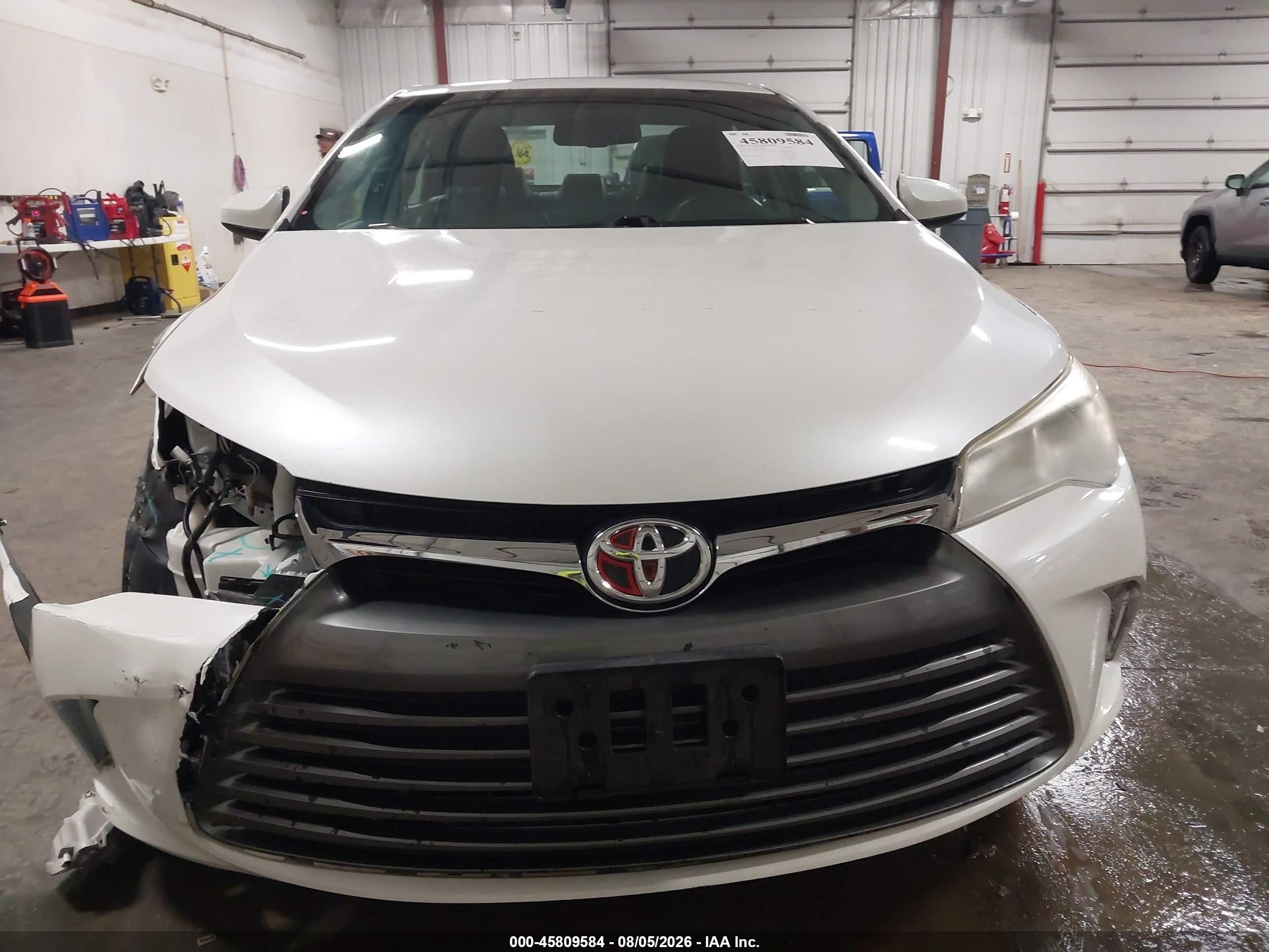 2015 Toyota Camry Xle Белый vin: 4T1BF1FK8FU985506