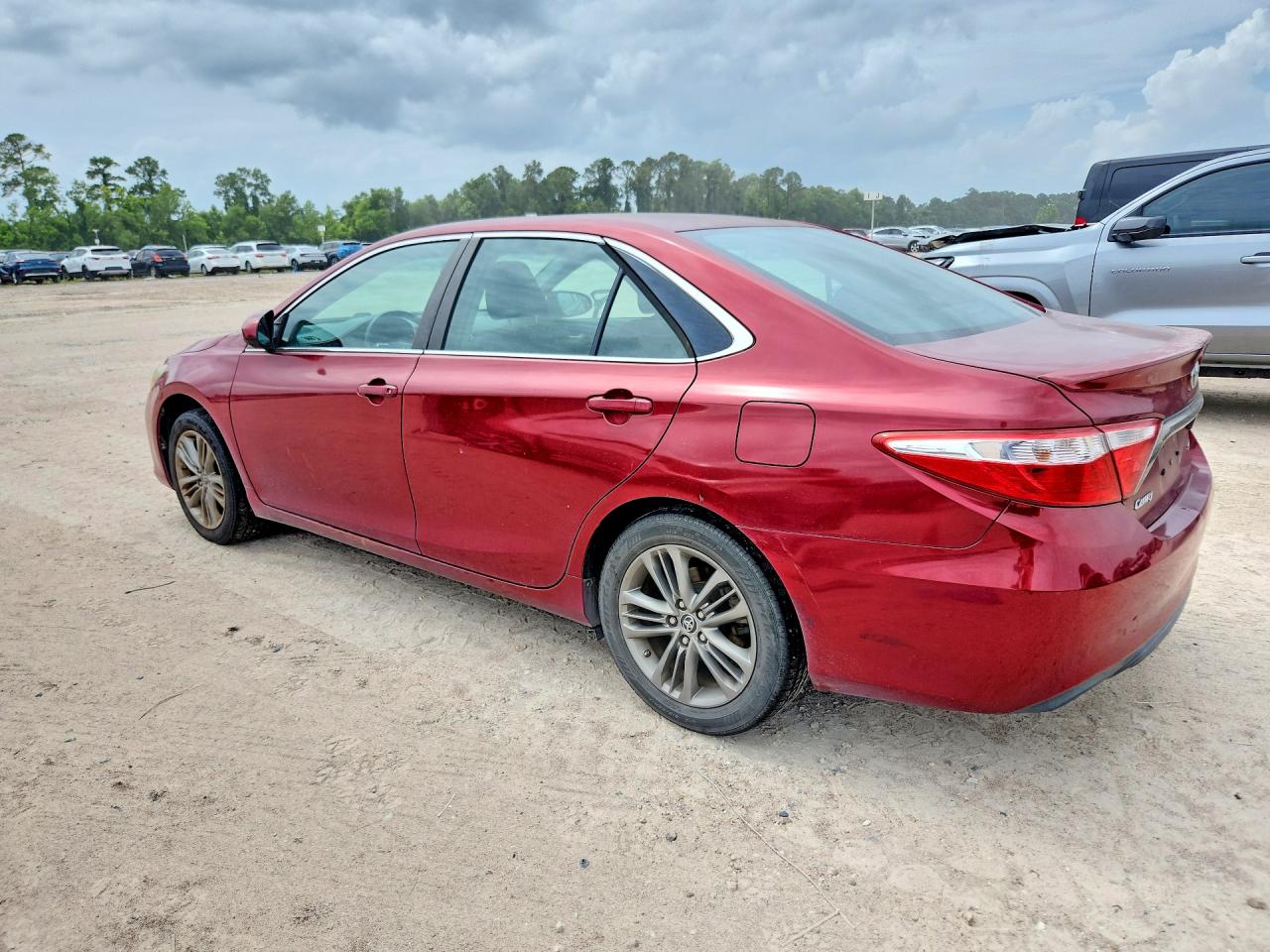 2015 Toyota Camry Se Red vin: 4T1BF1FK8FU987675