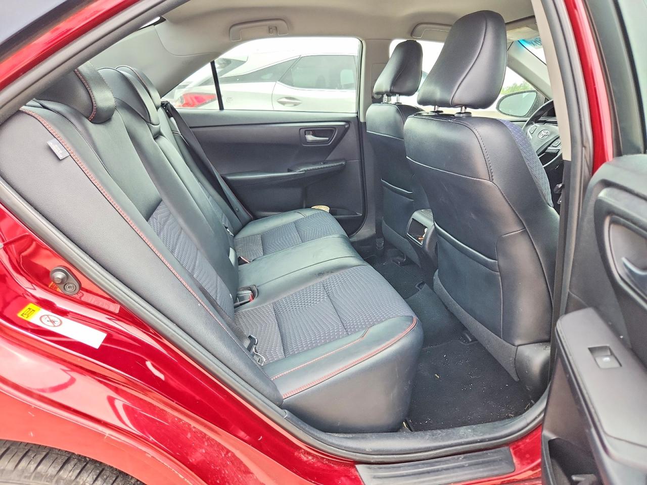 2015 Toyota Camry Se Red vin: 4T1BF1FK8FU987675