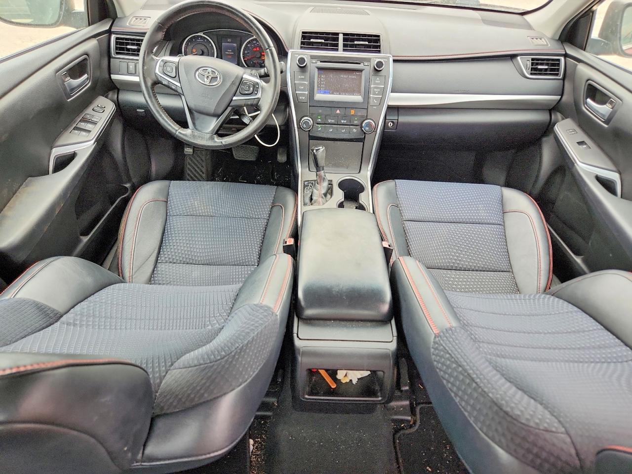 2015 Toyota Camry Se Red vin: 4T1BF1FK8FU987675
