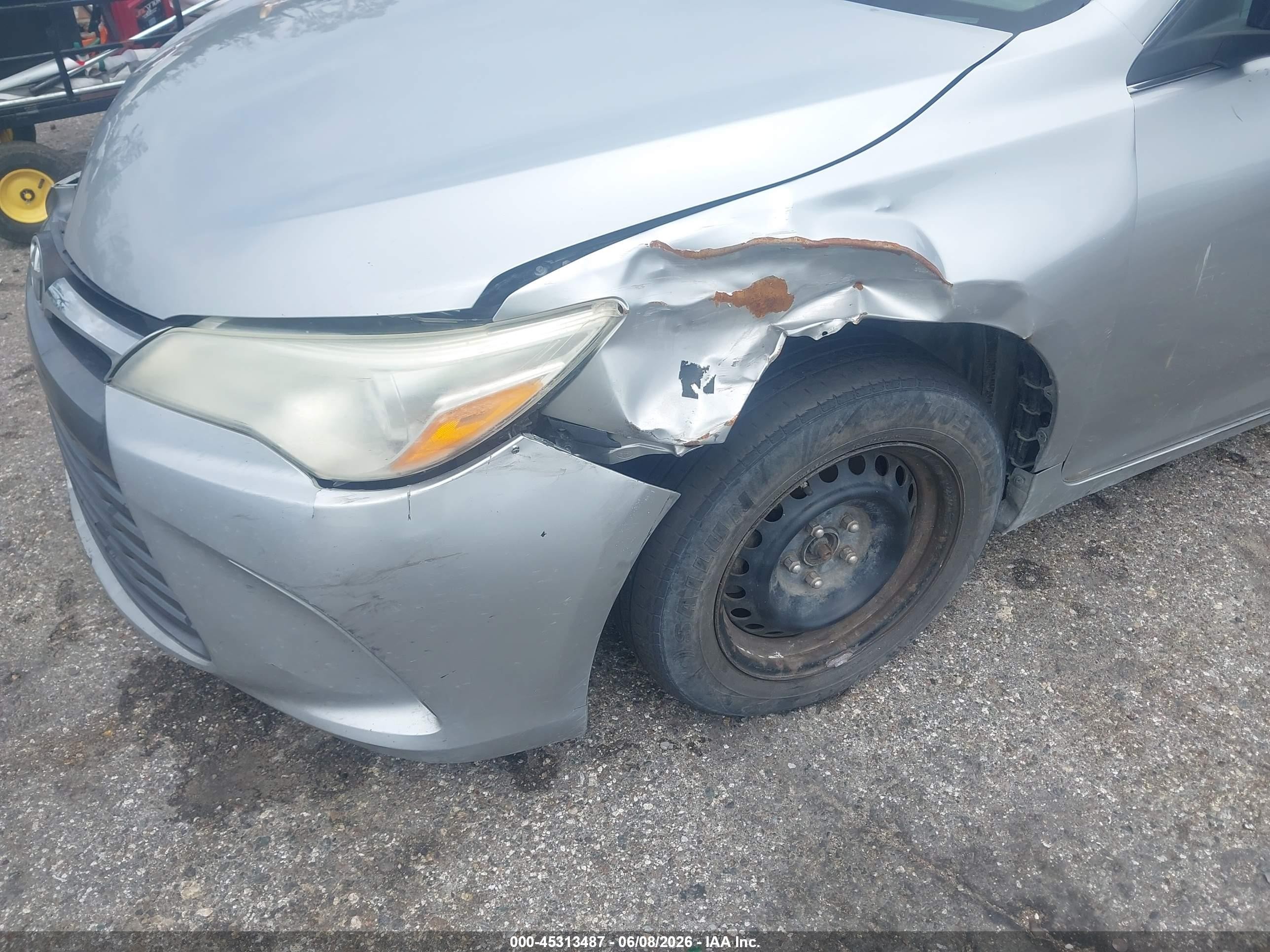 2015 Toyota Camry Le Silver vin: 4T1BF1FK8FU991743
