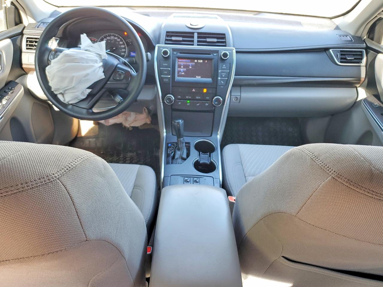 2015 Toyota Camry Le Silver vin: 4T1BF1FK8FU993296