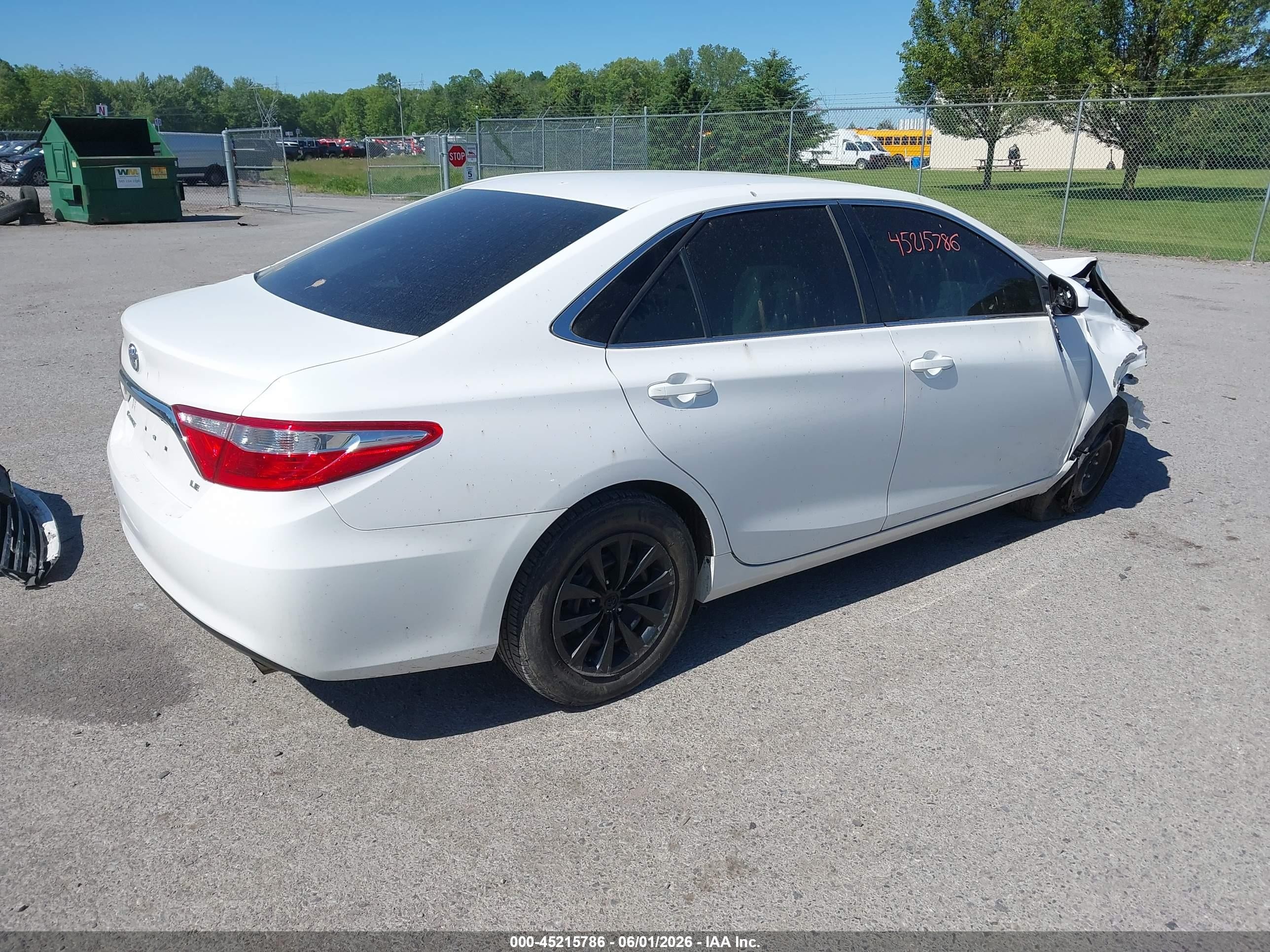 2017 Toyota Camry Le Белый vin: 4T1BF1FK8HU305476