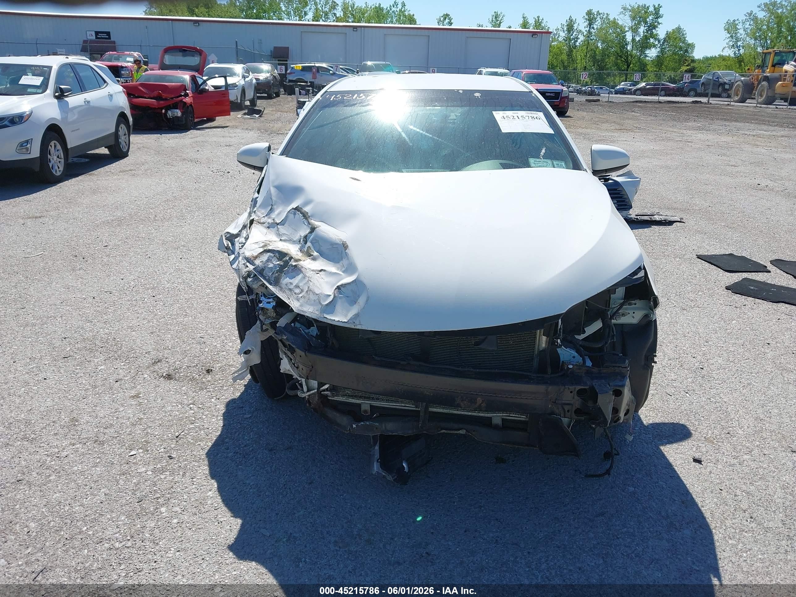 2017 Toyota Camry Le Белый vin: 4T1BF1FK8HU305476