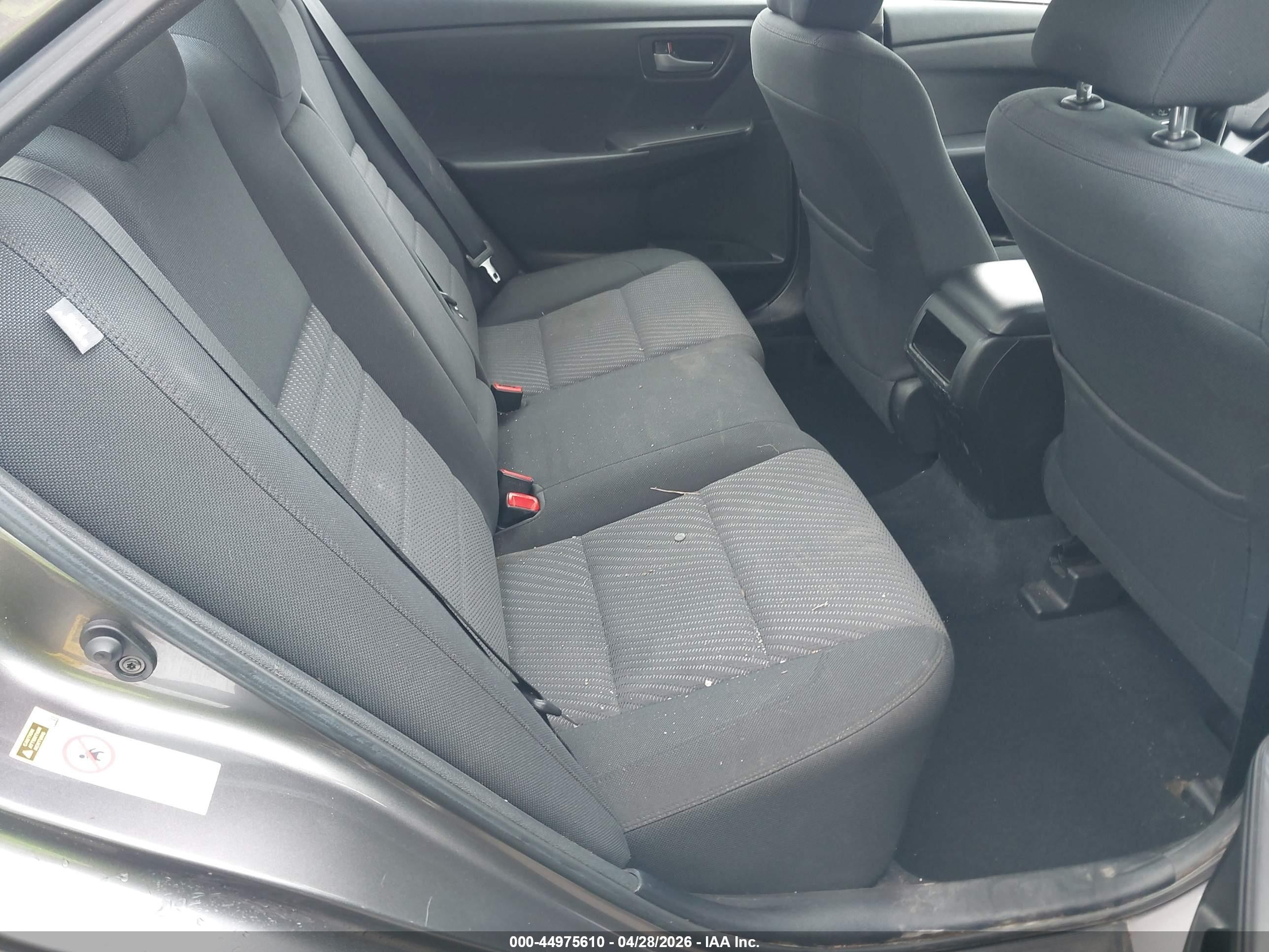 2017 Toyota Camry Le Серый vin: 4T1BF1FK8HU355052