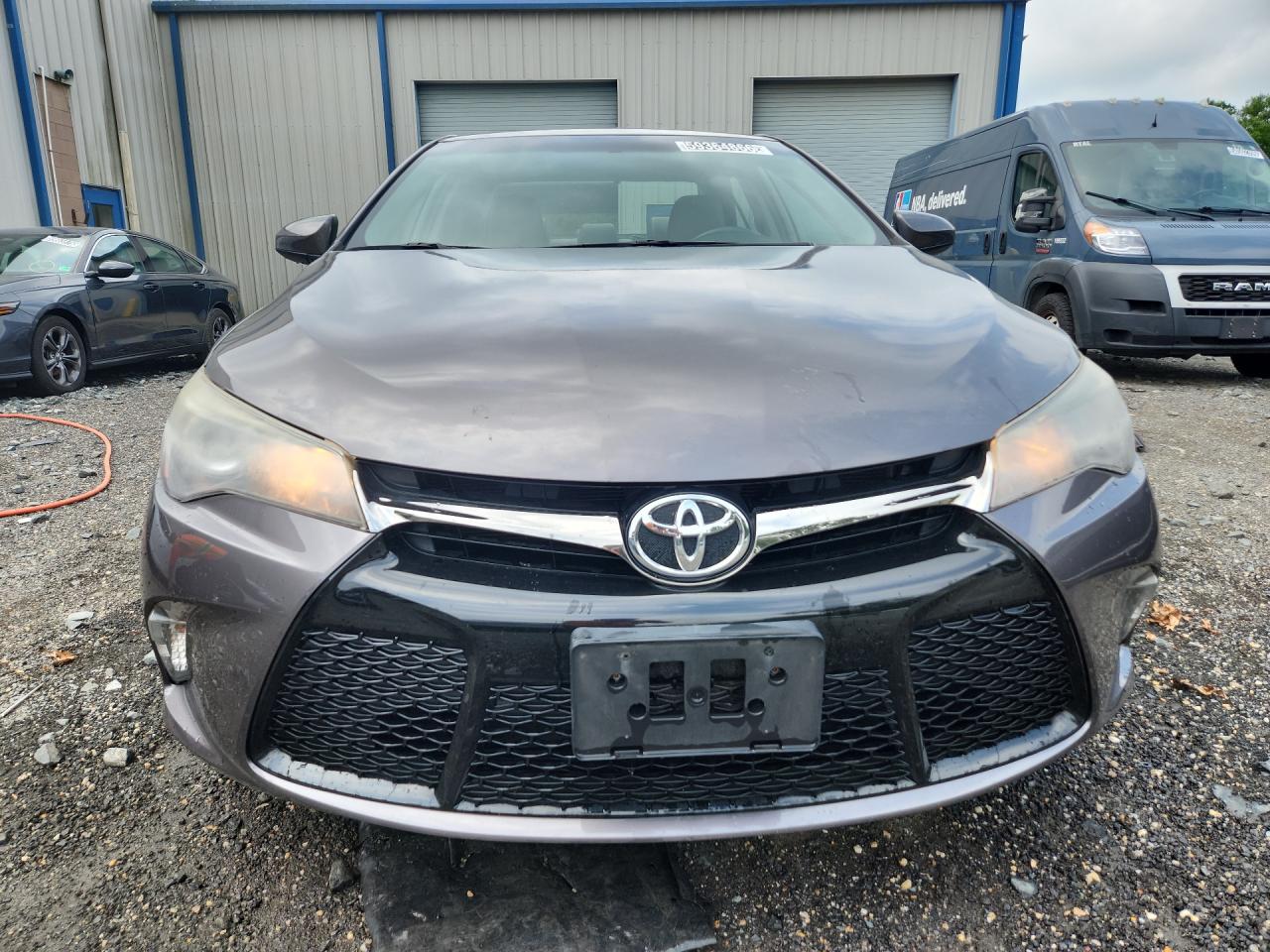 2017 Toyota Camry Le Silver vin: 4T1BF1FK8HU383644 Damage: Left Head Lamp, Faded, Repair Required