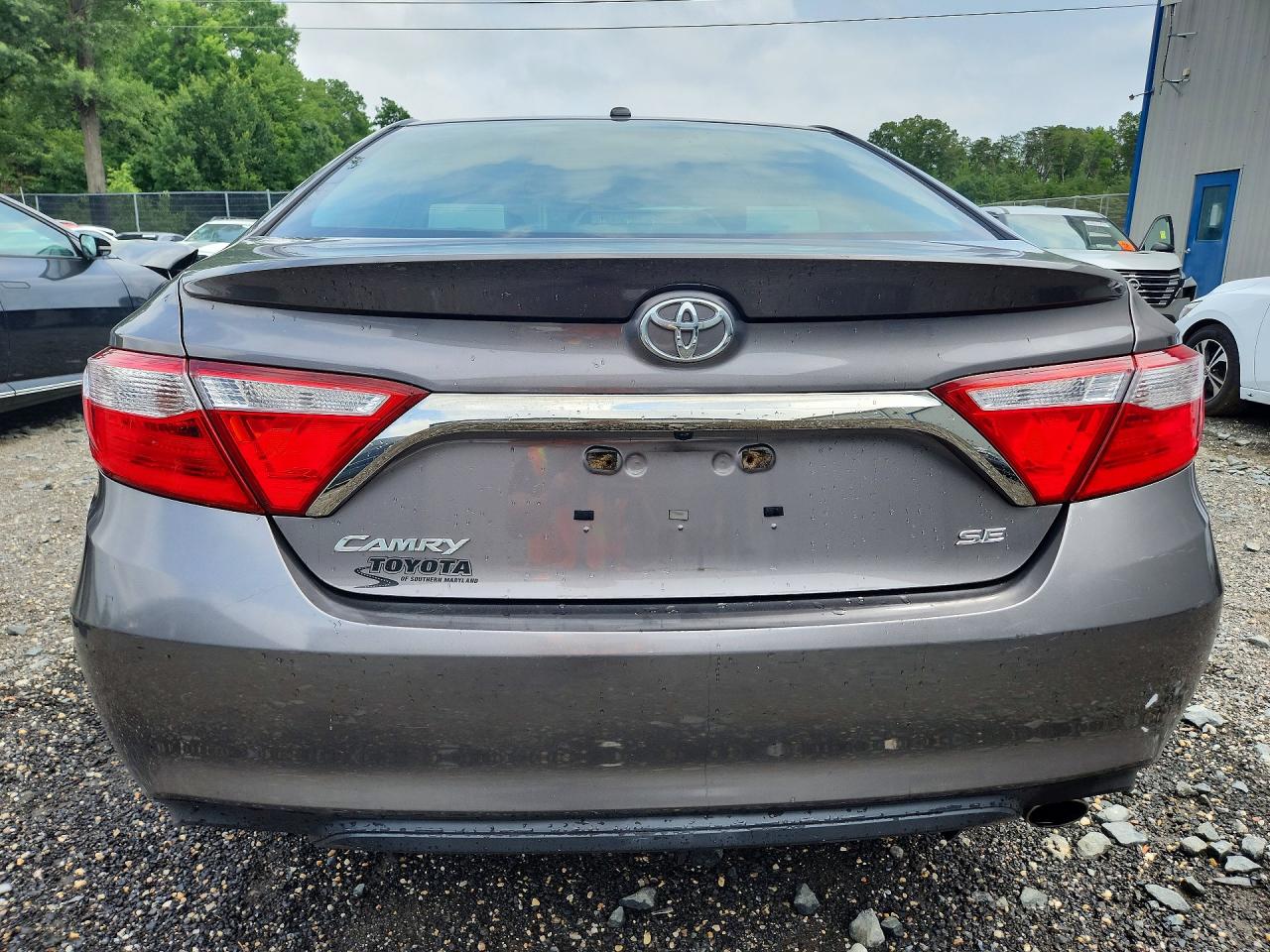 2017 Toyota Camry Le Silver vin: 4T1BF1FK8HU383644
