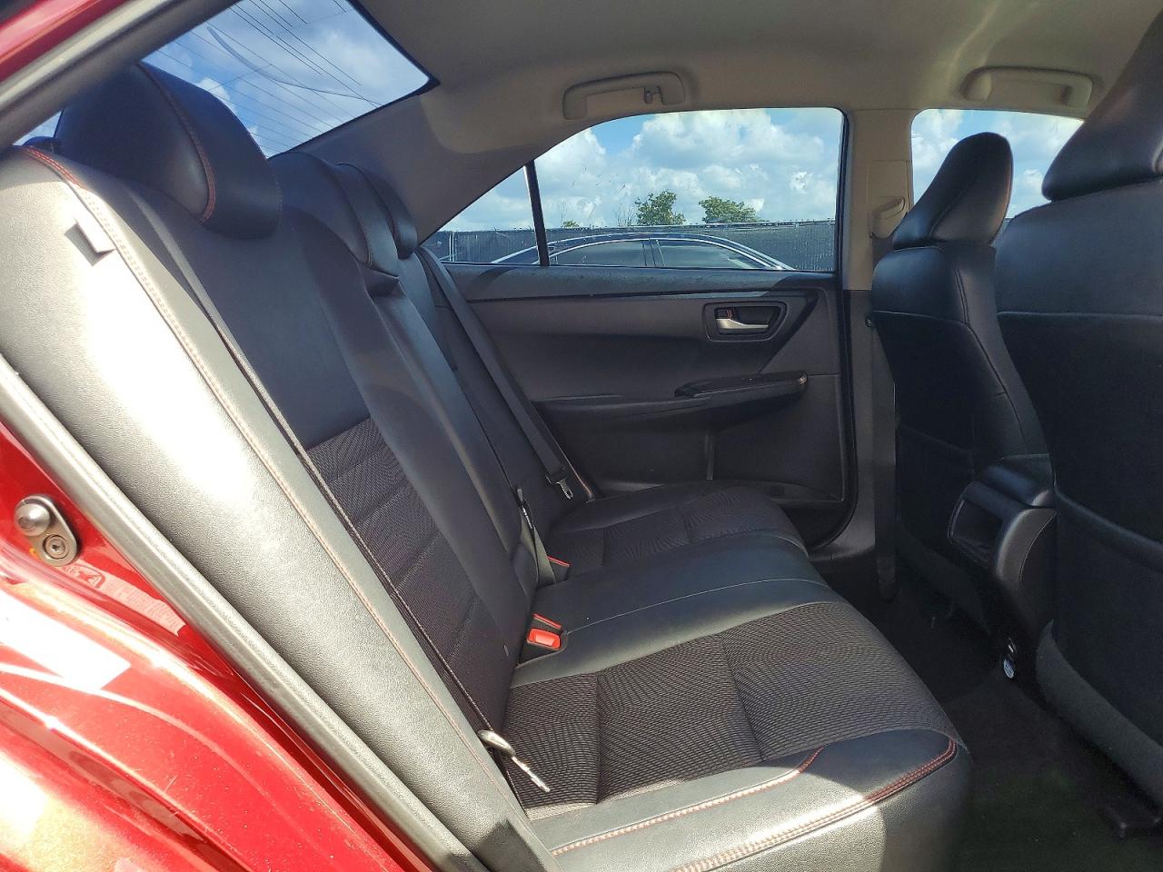 2017 Toyota Camry Se Red vin: 4T1BF1FK8HU623582