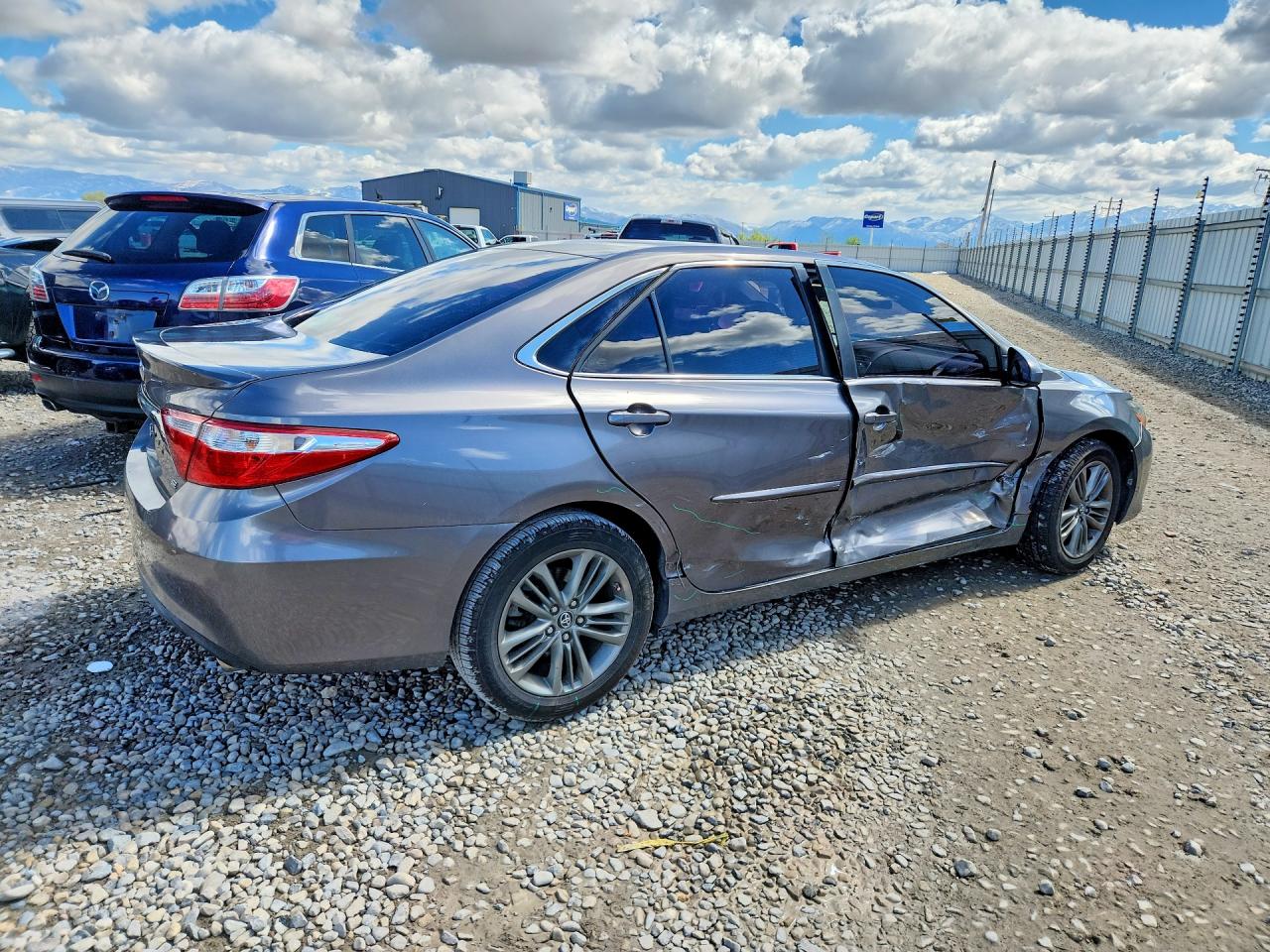 2017 Toyota Camry Se Gray vin: 4T1BF1FK8HU635747