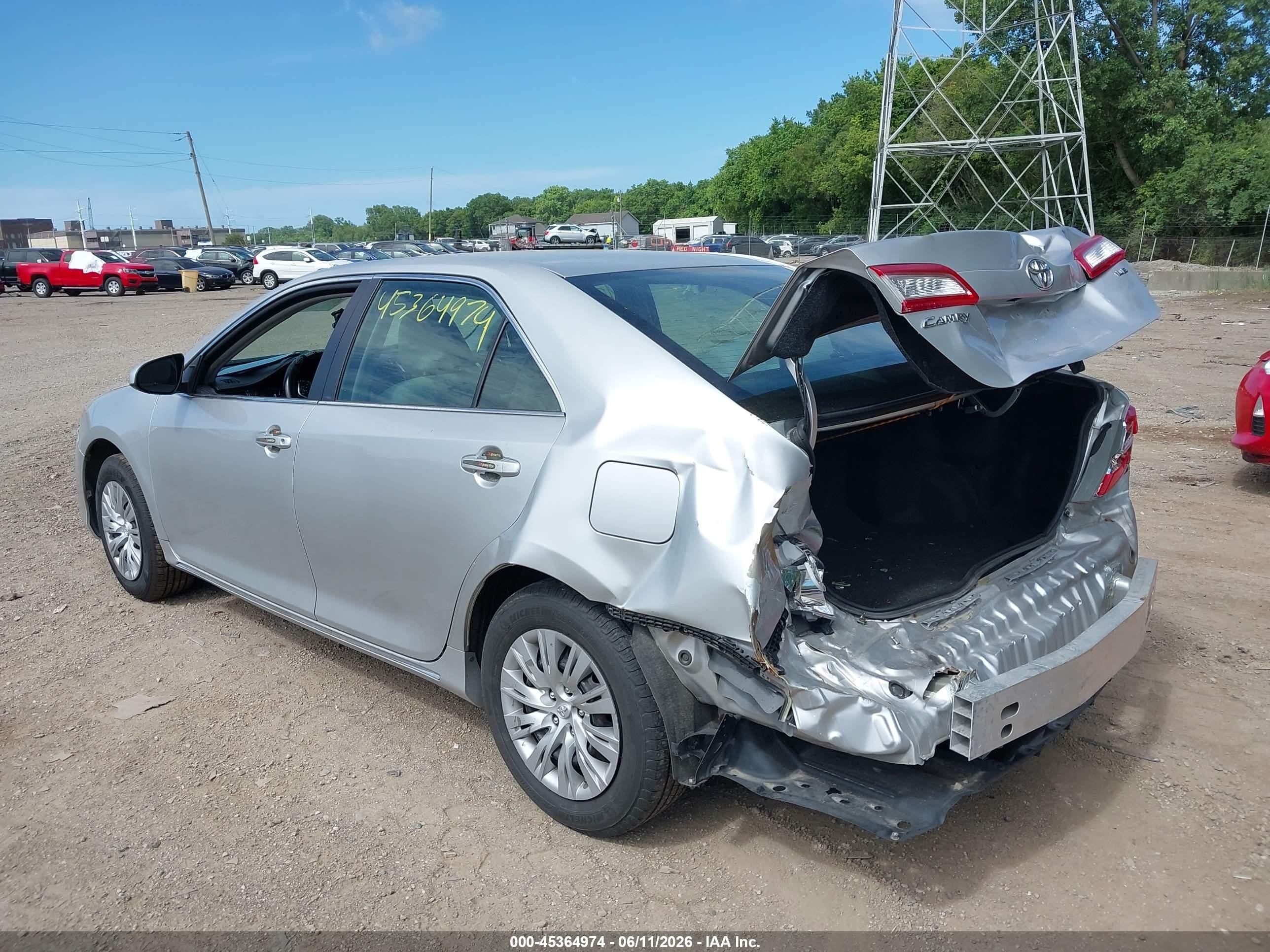 2012 Toyota Camry Le Серебряный vin: 4T1BF1FK9CU028796