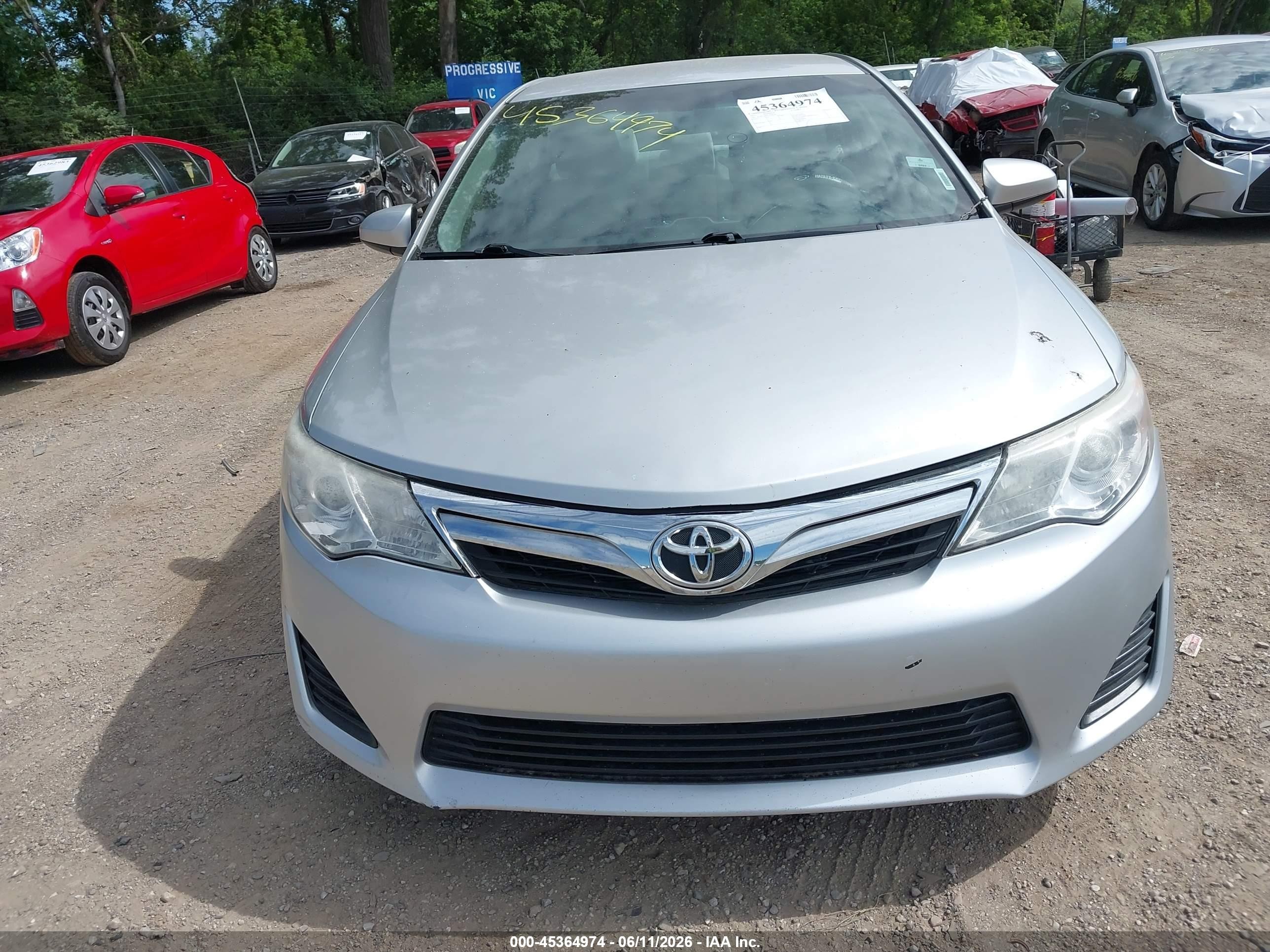 2012 Toyota Camry Le Серебряный vin: 4T1BF1FK9CU028796