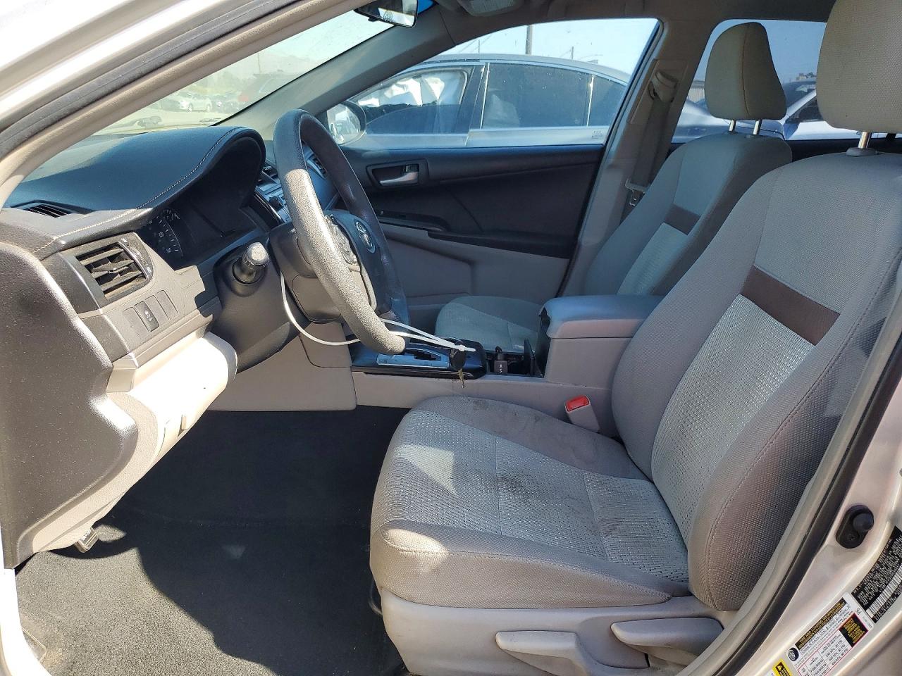 2012 Toyota Camry Le Серебряный vin: 4T1BF1FK9CU038244