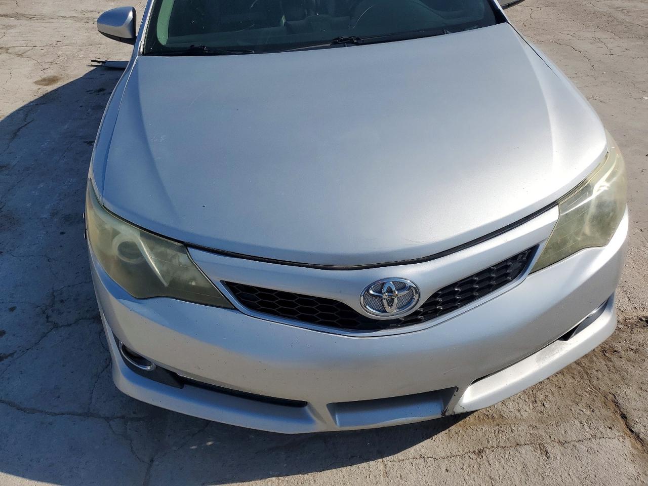 2012 Toyota Camry Se Silver vin: 4T1BF1FK9CU090585
