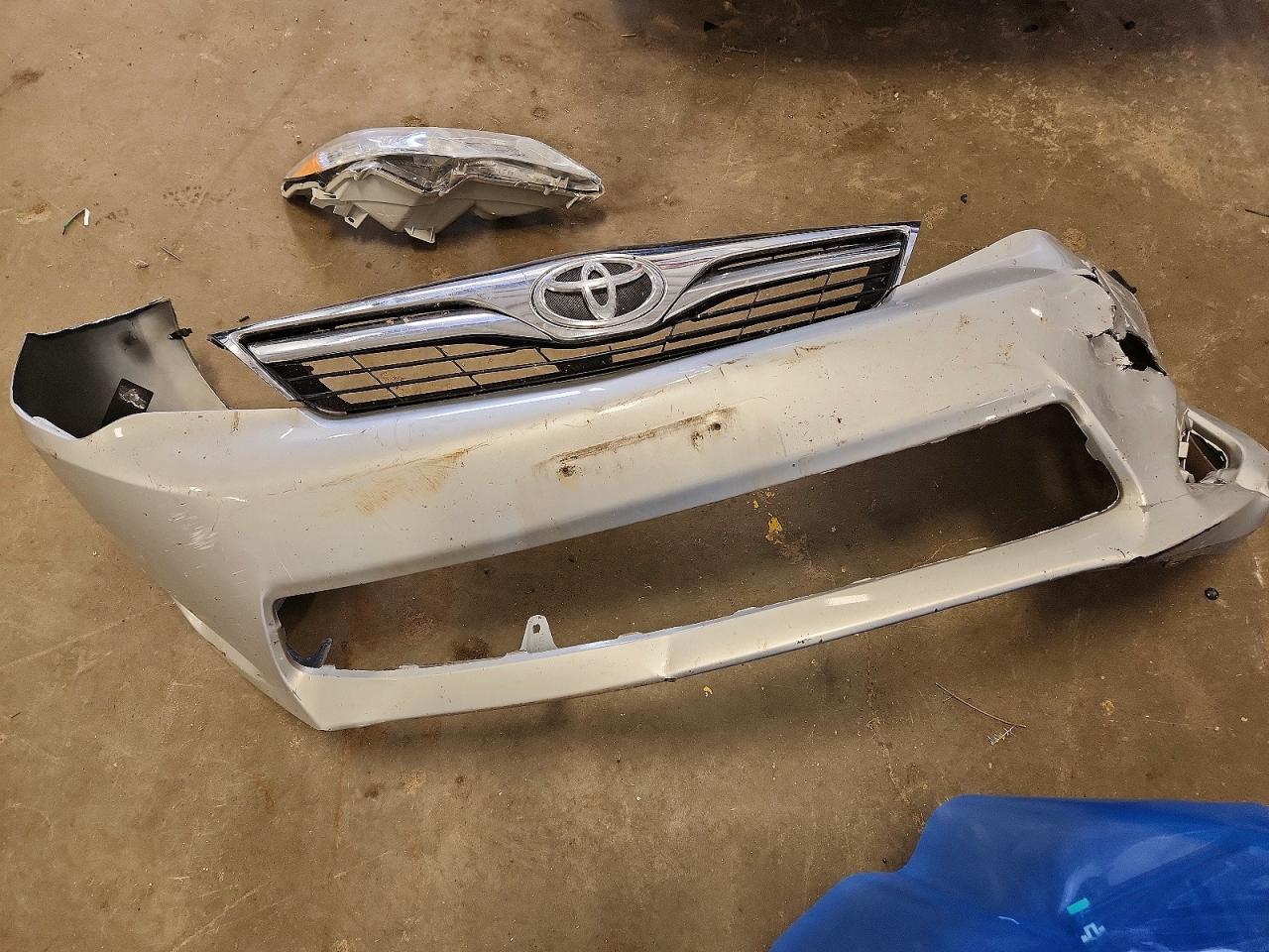 2012 Toyota Camry Le Silver vin: 4T1BF1FK9CU091641