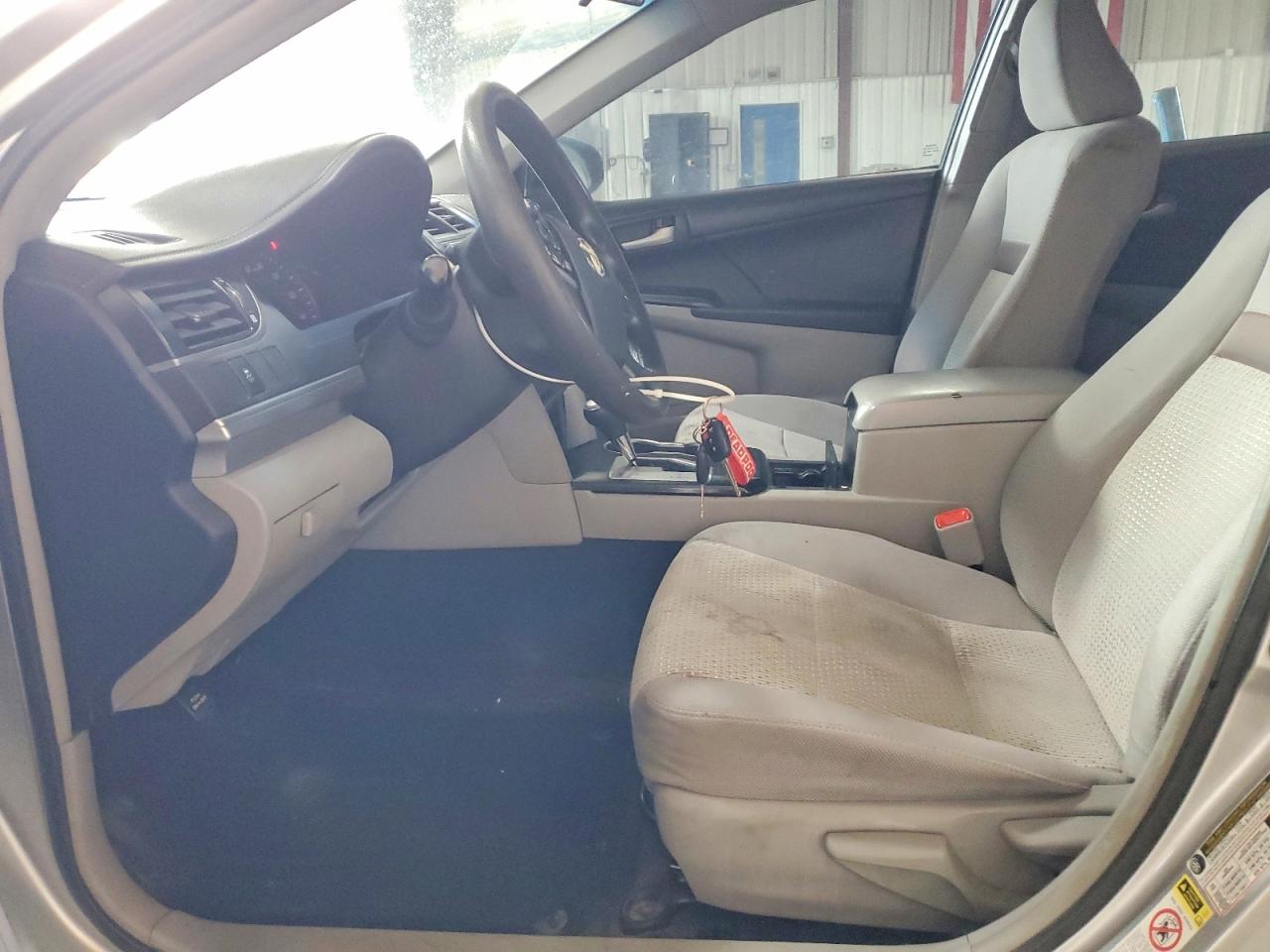 2012 Toyota Camry Le Серебряный vin: 4T1BF1FK9CU104386