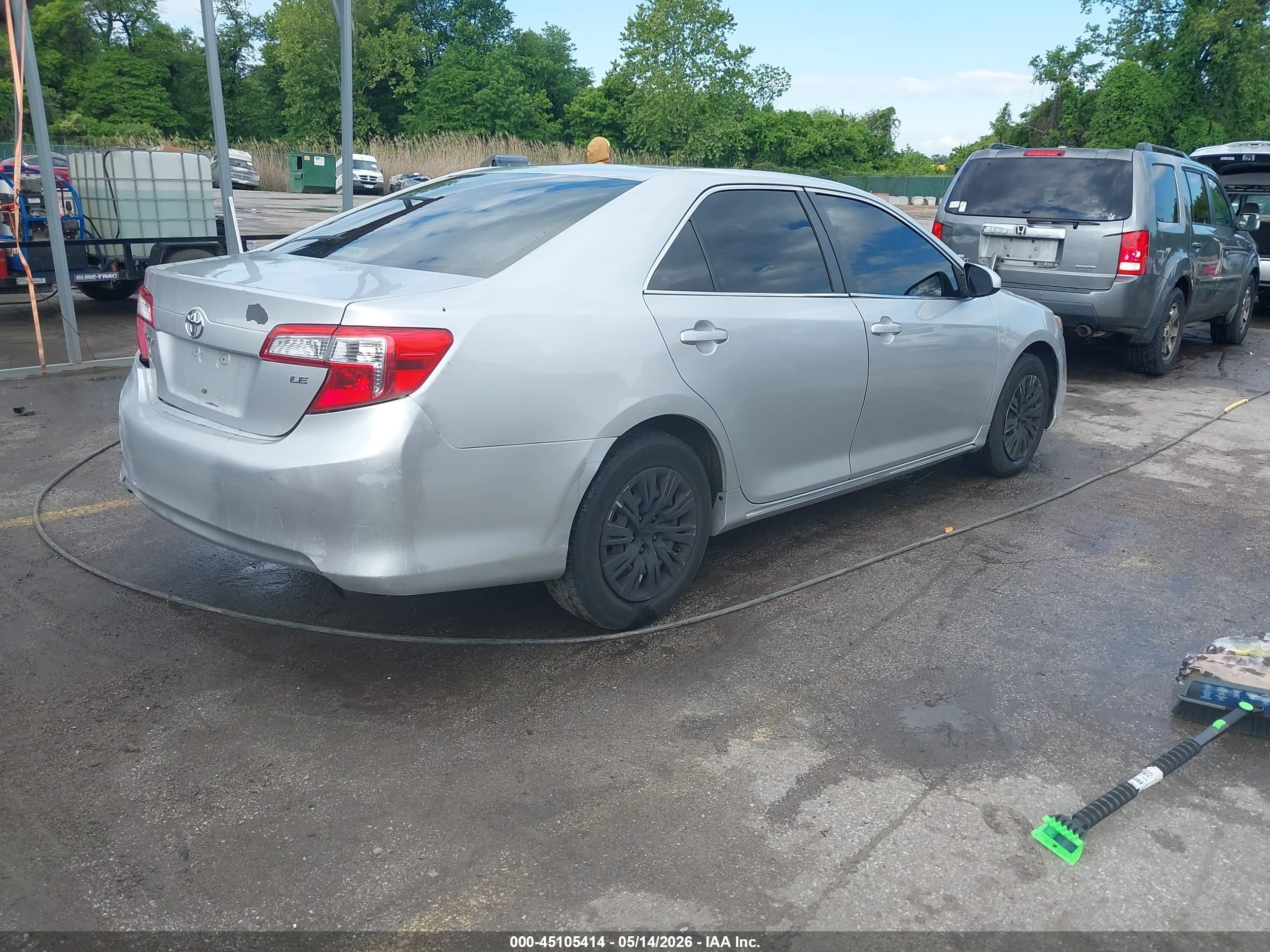 2012 Toyota Camry Le Silver vin: 4T1BF1FK9CU126856