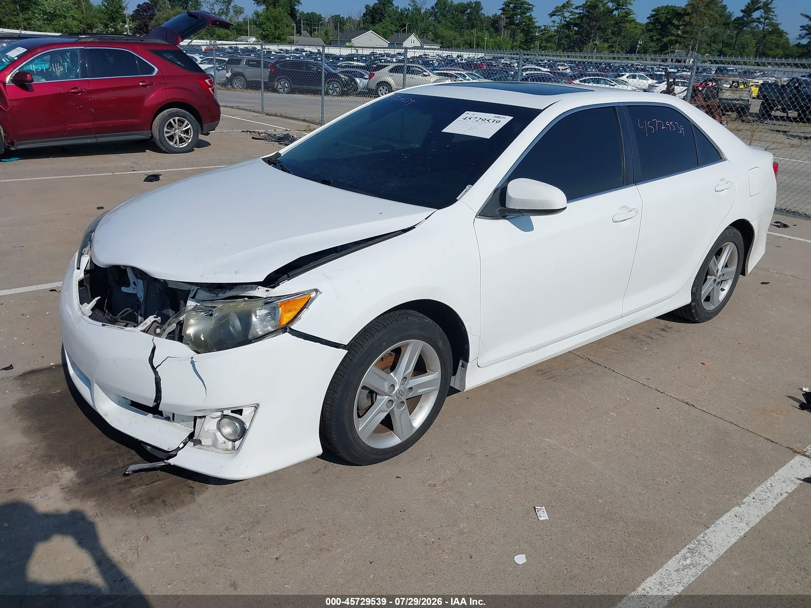 2012 Toyota Camry Se Белый vin: 4T1BF1FK9CU150610