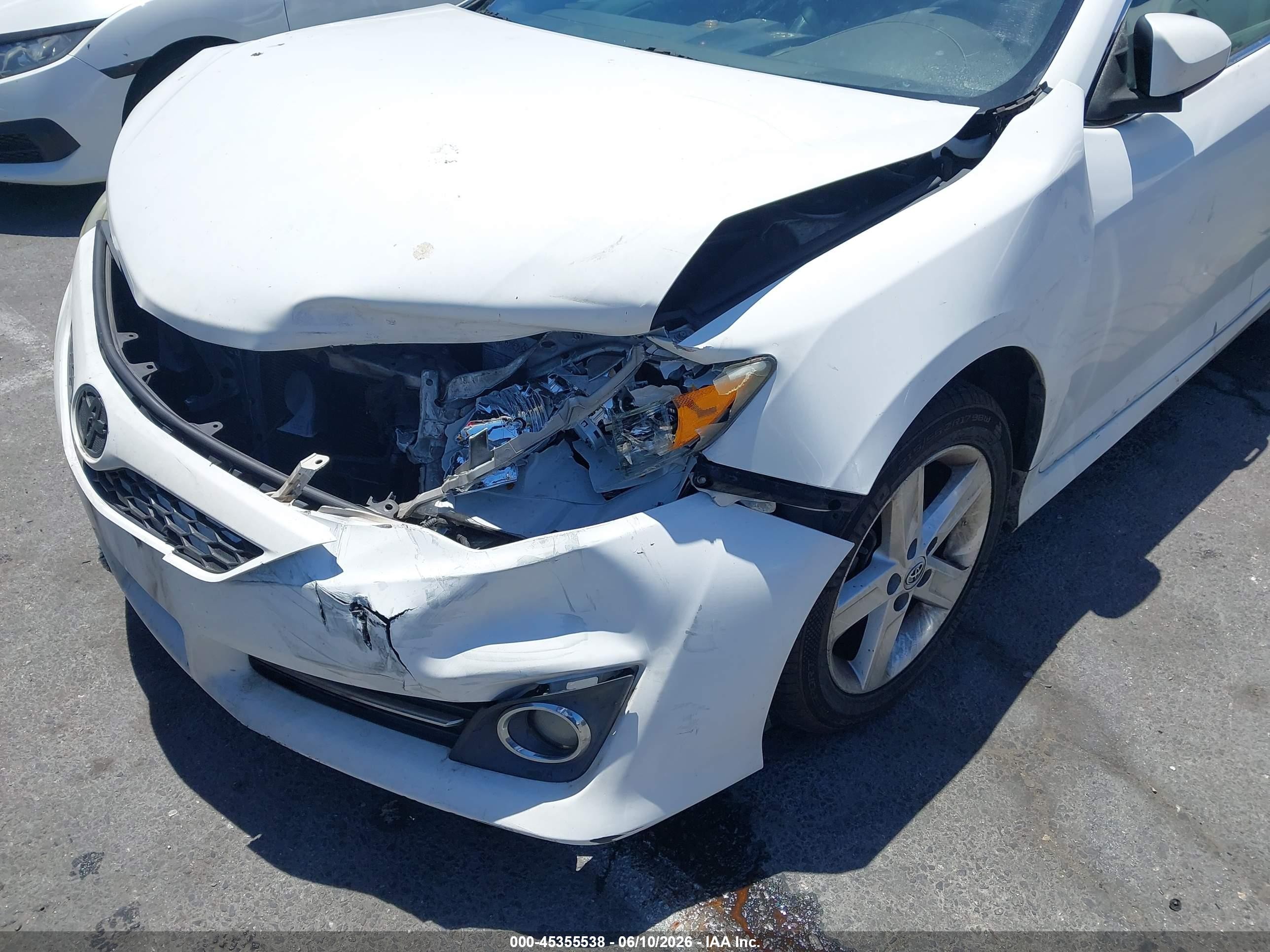 2012 Toyota Camry Se White vin: 4T1BF1FK9CU516131