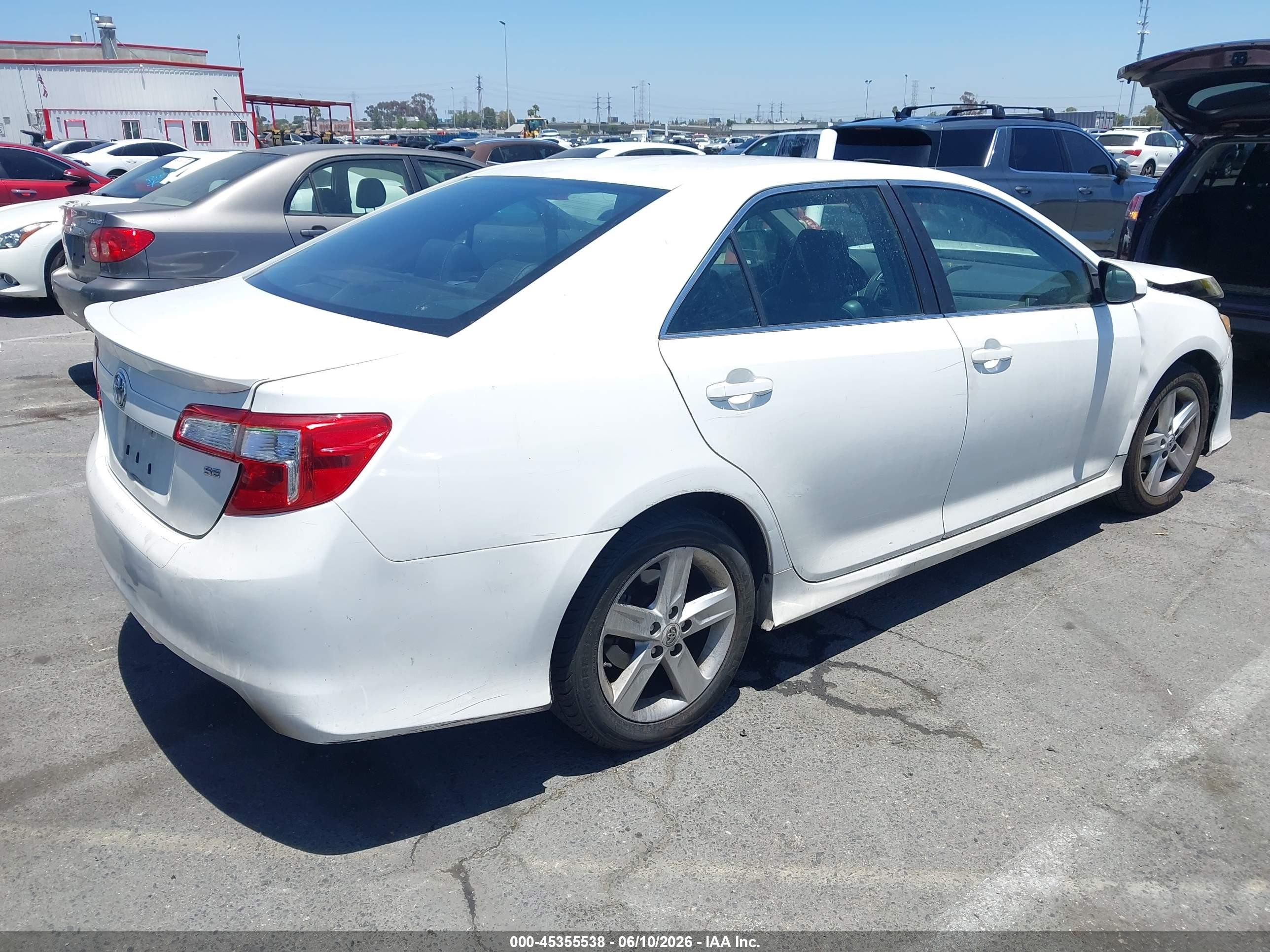 2012 Toyota Camry Se White vin: 4T1BF1FK9CU516131