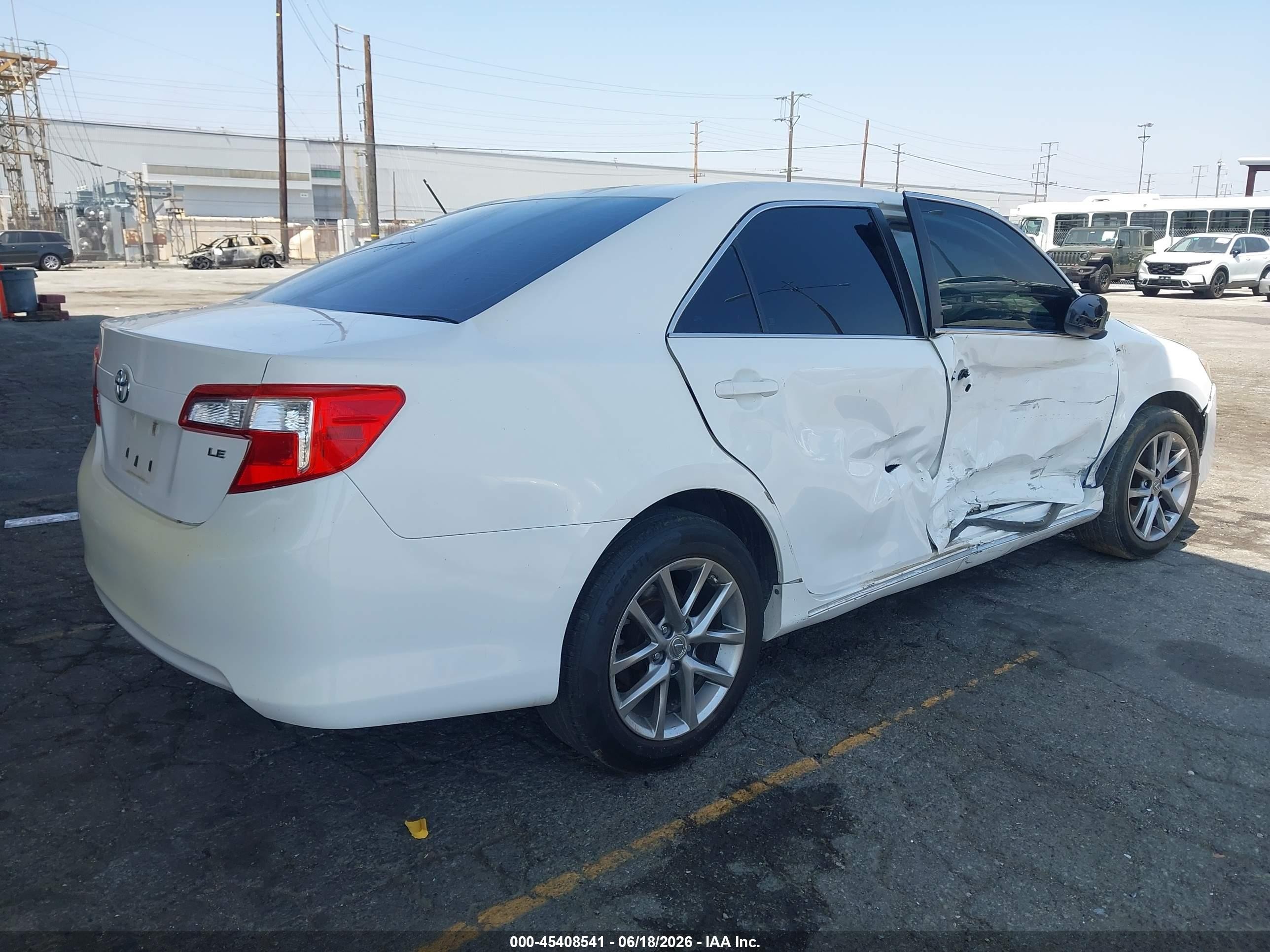 2012 Toyota Camry Le White vin: 4T1BF1FK9CU536721