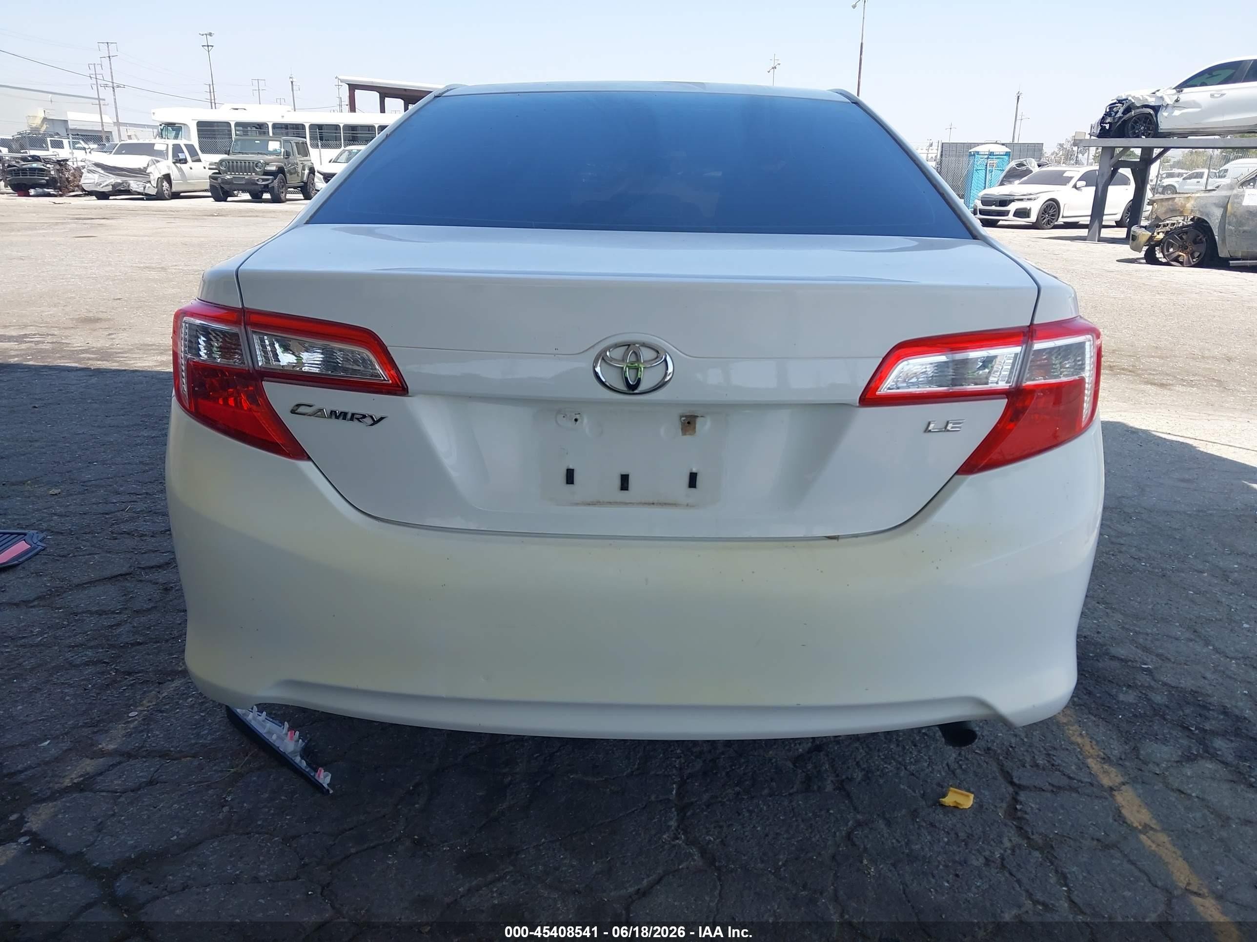 2012 Toyota Camry Le White vin: 4T1BF1FK9CU536721