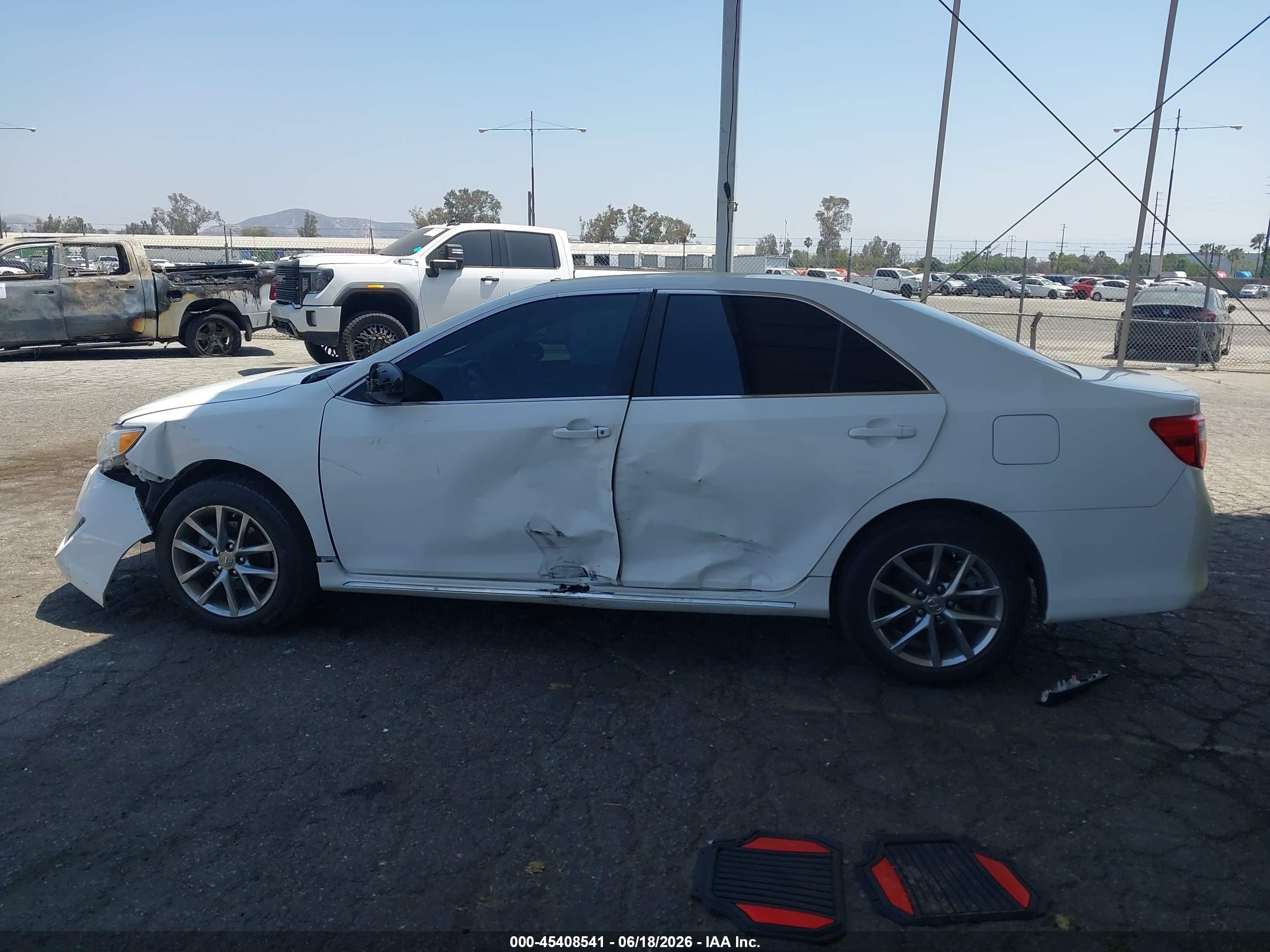 2012 Toyota Camry Le White vin: 4T1BF1FK9CU536721
