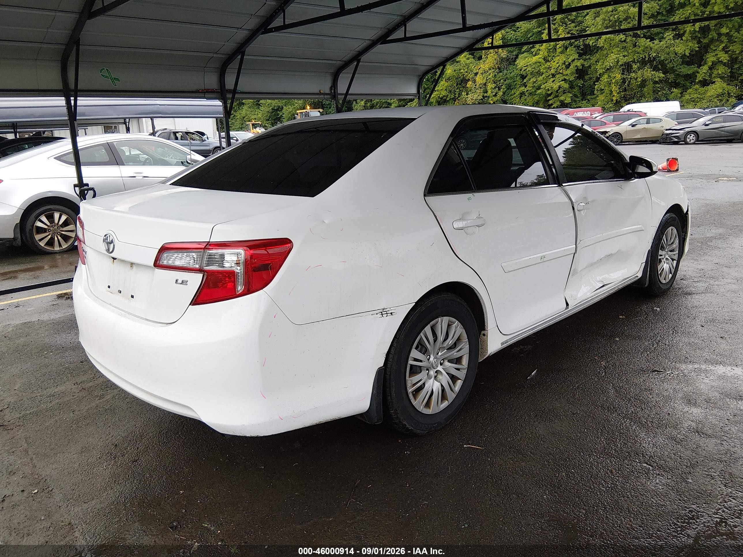 2012 Toyota Camry Le White vin: 4T1BF1FK9CU550568