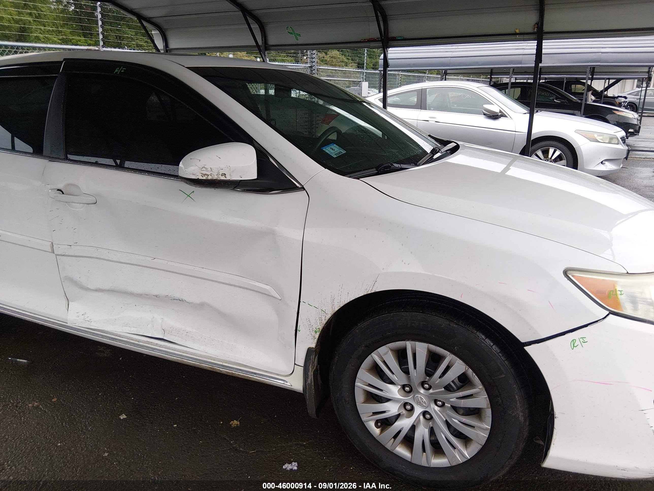 2012 Toyota Camry Le White vin: 4T1BF1FK9CU550568