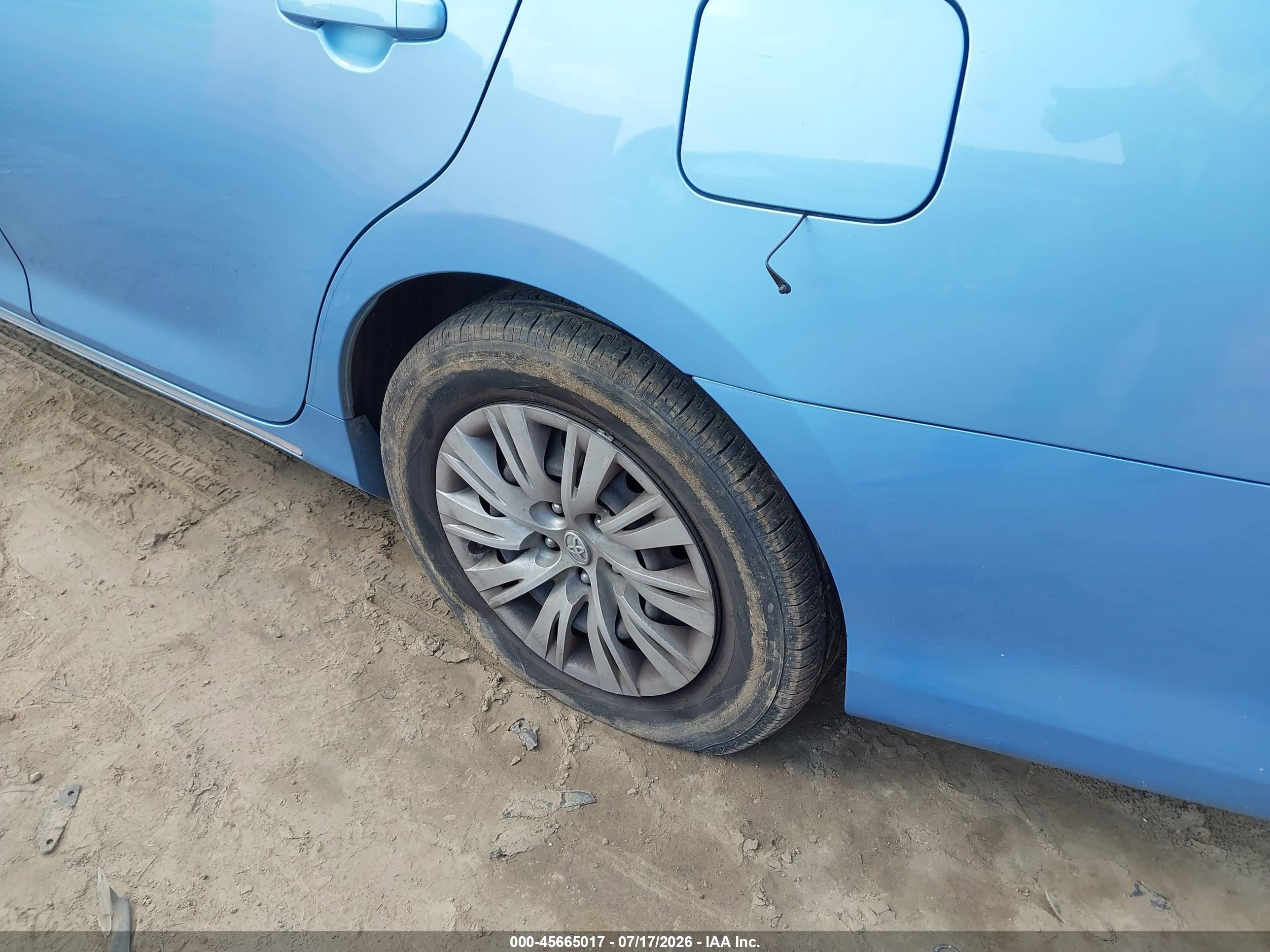 2012 Toyota Camry Le Blue vin: 4T1BF1FK9CU557830