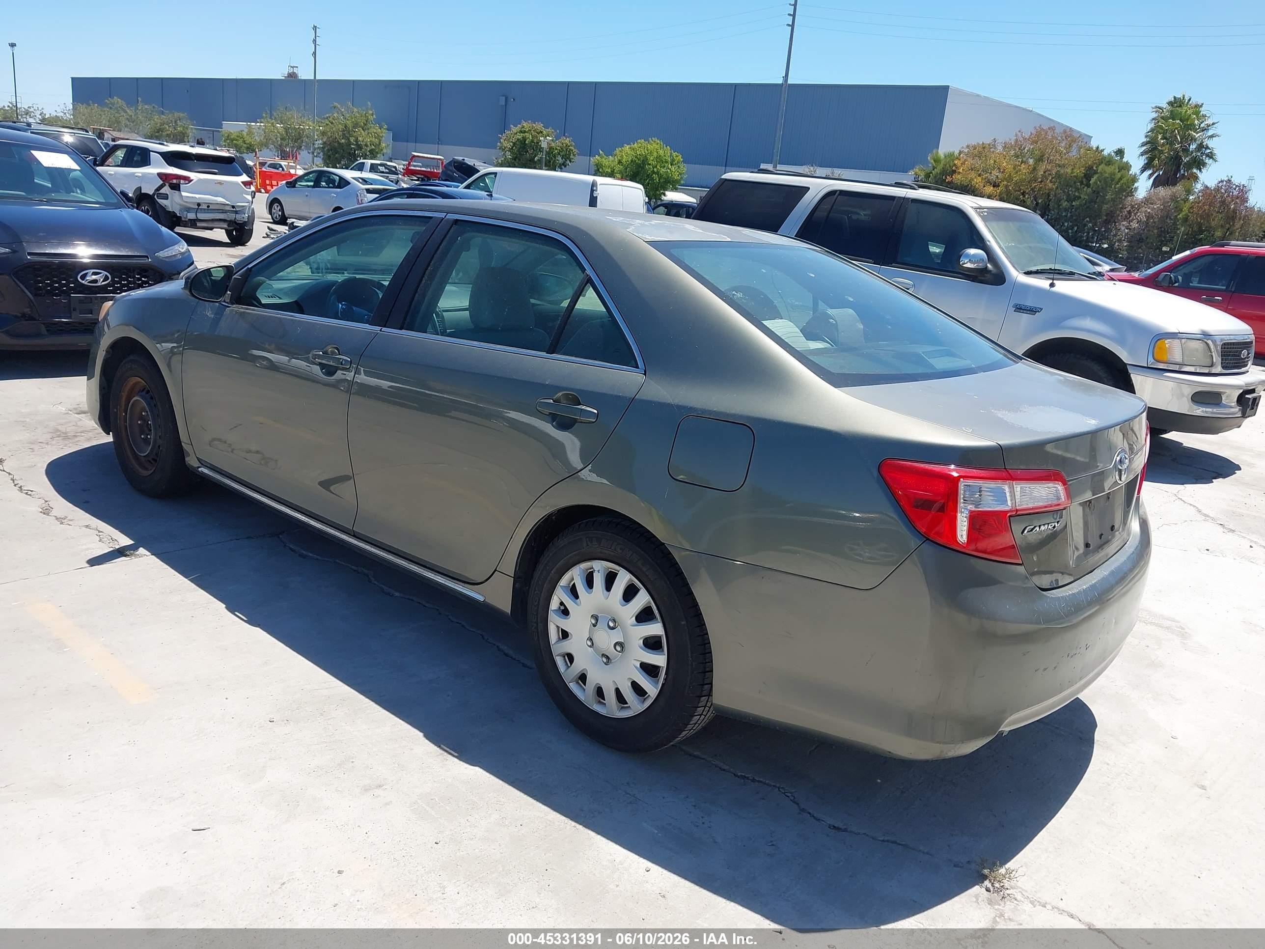2012 Toyota Camry Le Green vin: 4T1BF1FK9CU563529