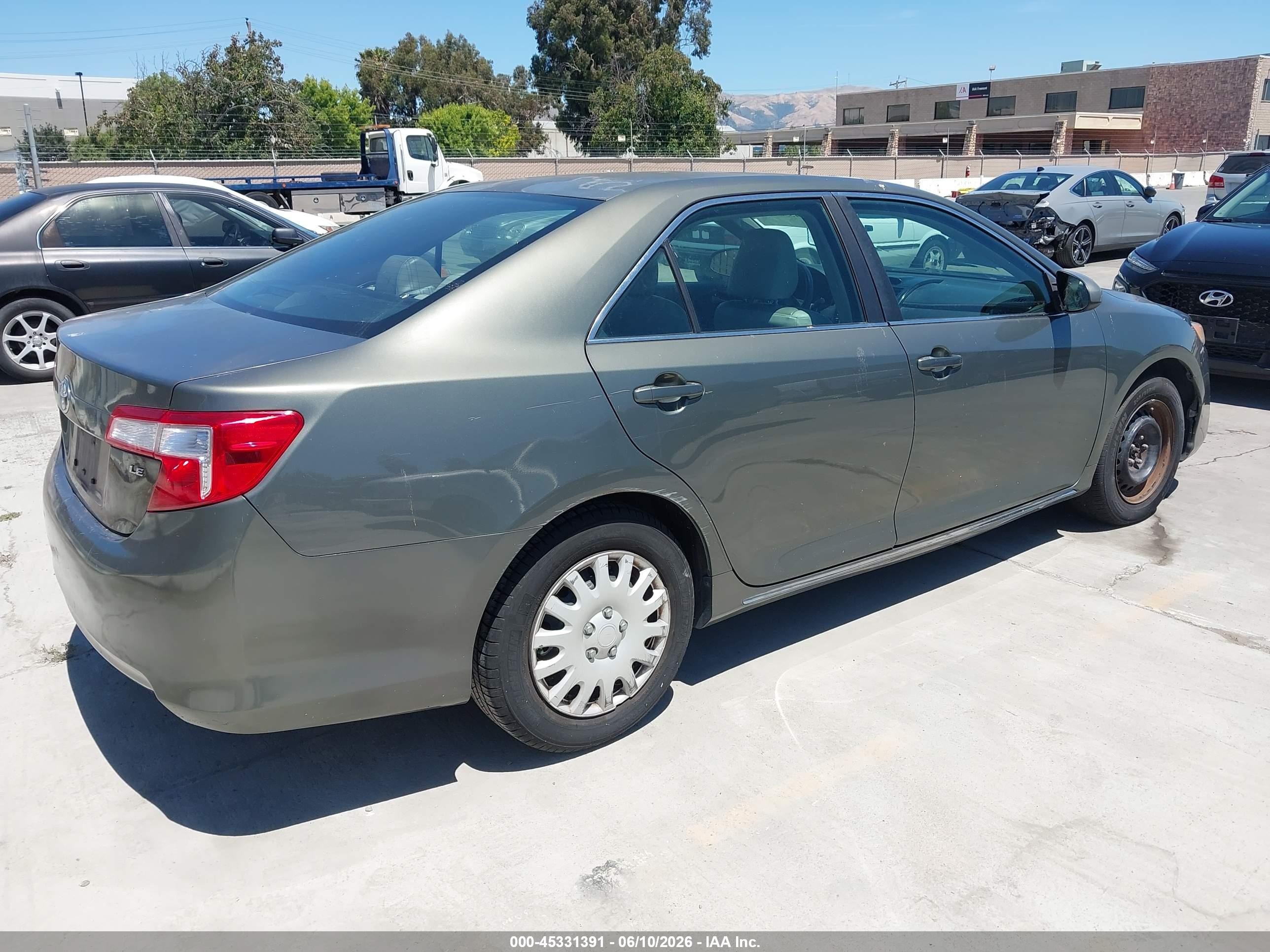 2012 Toyota Camry Le Green vin: 4T1BF1FK9CU563529