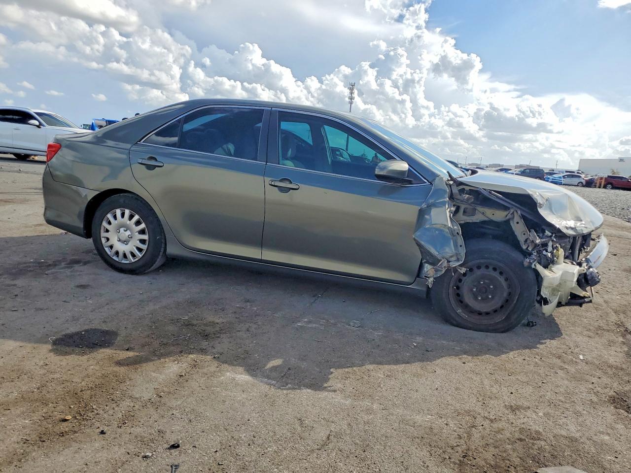 2012 Toyota Camry L Green vin: 4T1BF1FK9CU572506