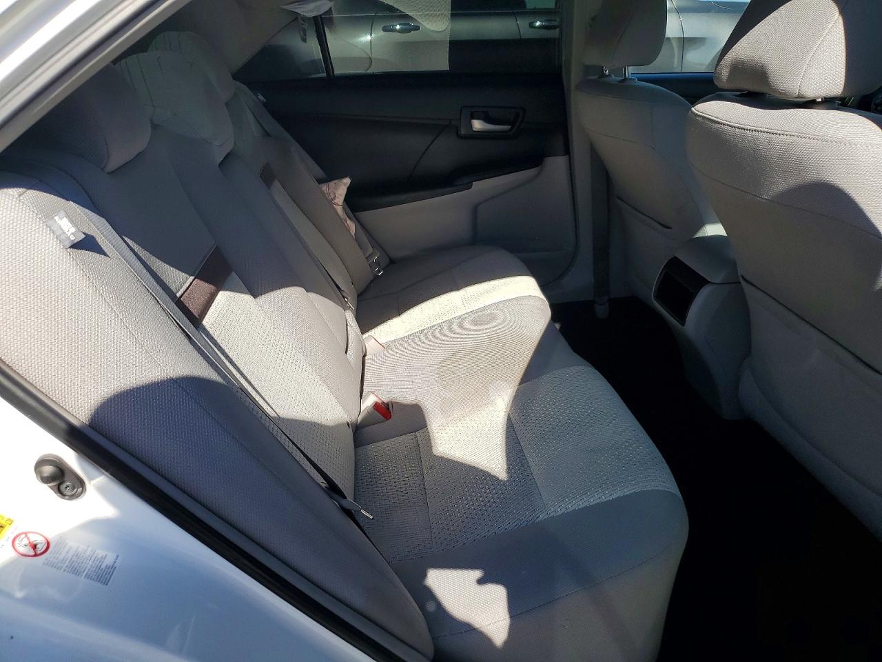 2012 Toyota Camry Le White vin: 4T1BF1FK9CU576037