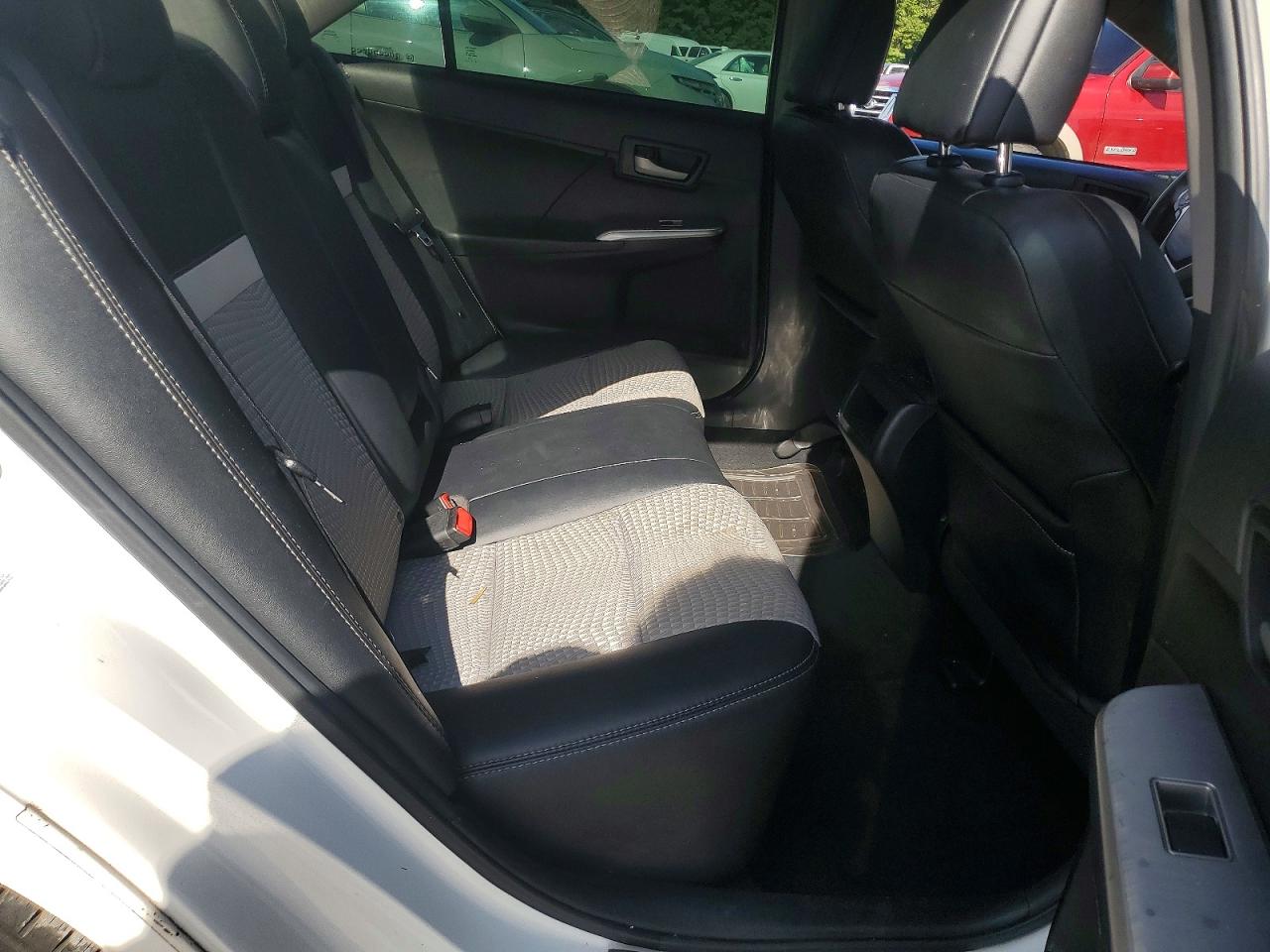 2012 Toyota Camry Se White vin: 4T1BF1FK9CU593016