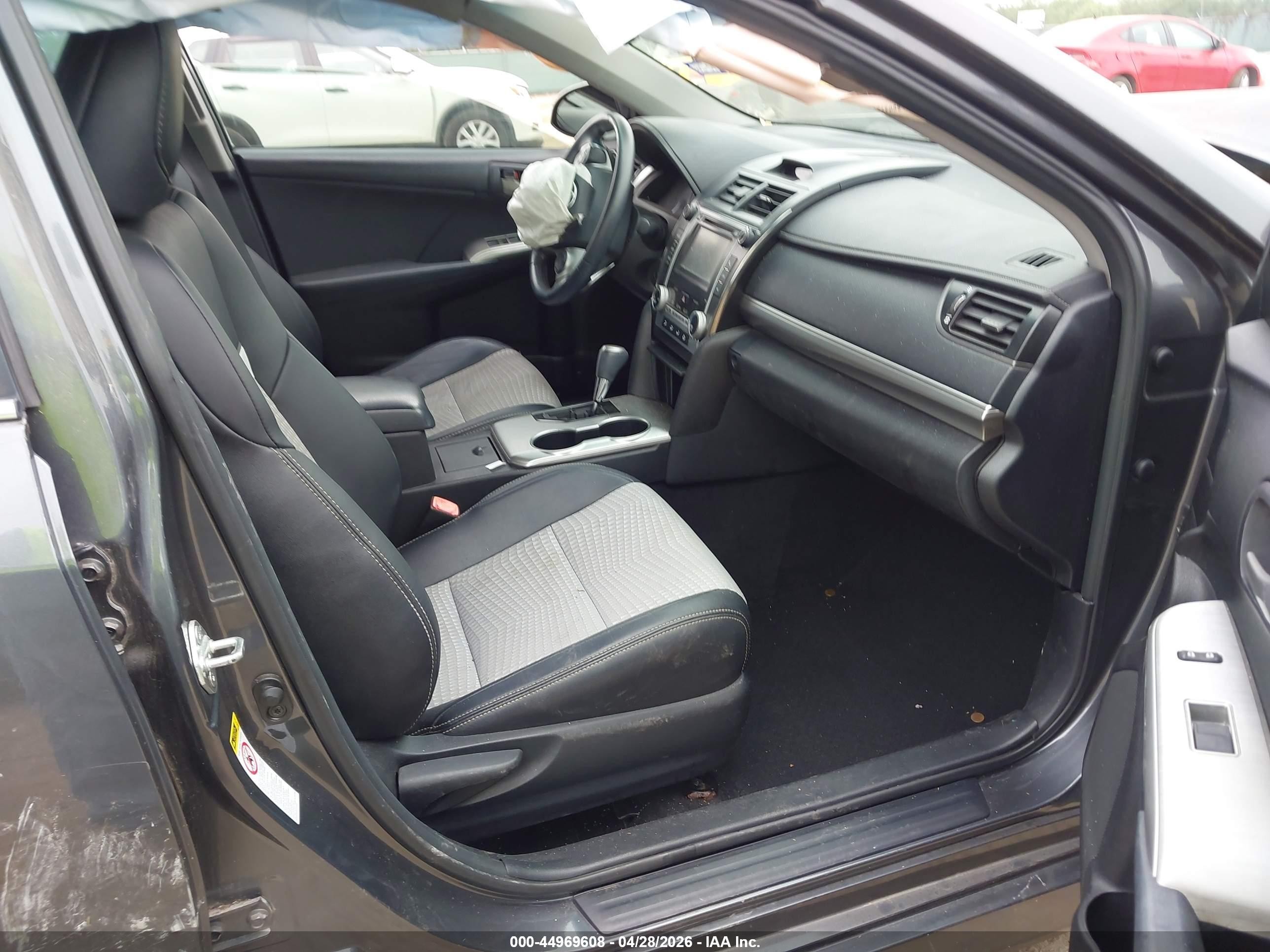 2012 Toyota Camry Se Gray vin: 4T1BF1FK9CU593114