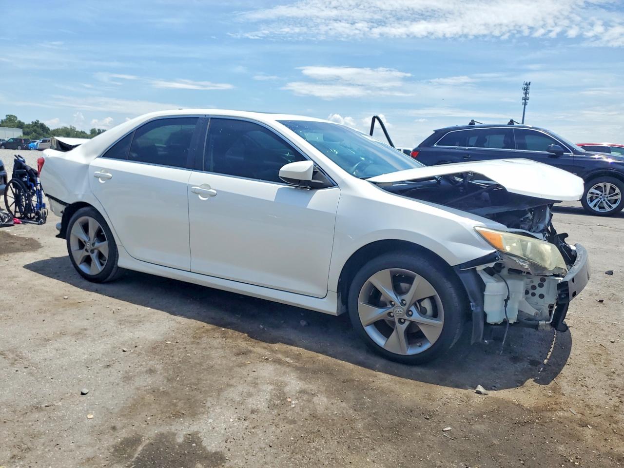 2012 Toyota Camry Se Sport Limited Edition White vin: 4T1BF1FK9CU625110