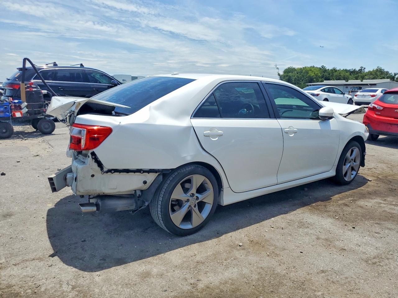 2012 Toyota Camry Se Sport Limited Edition White vin: 4T1BF1FK9CU625110